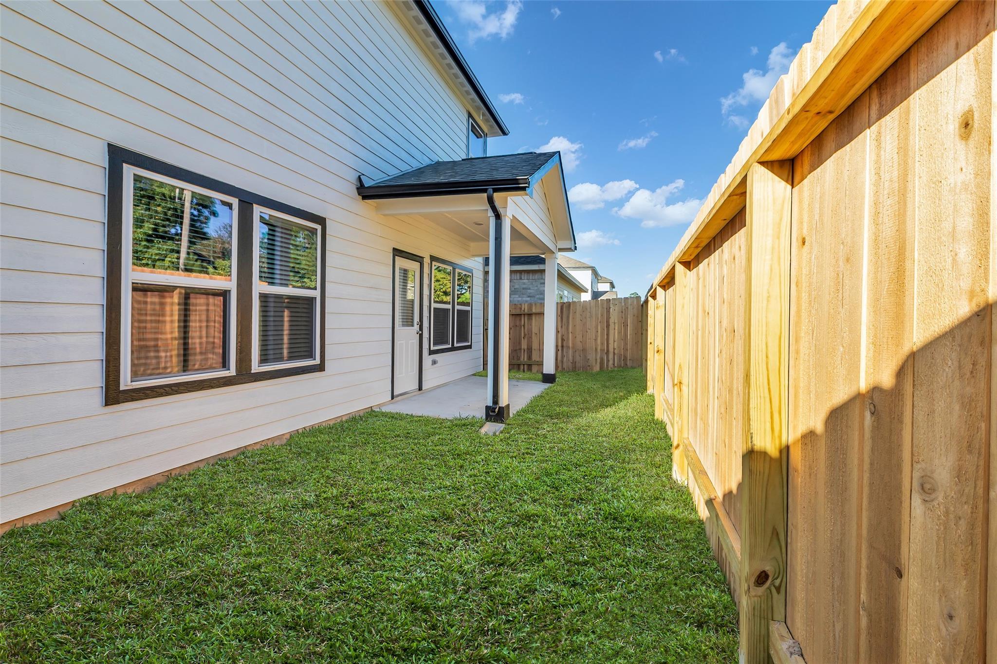 8562 Blueberry Ash Street