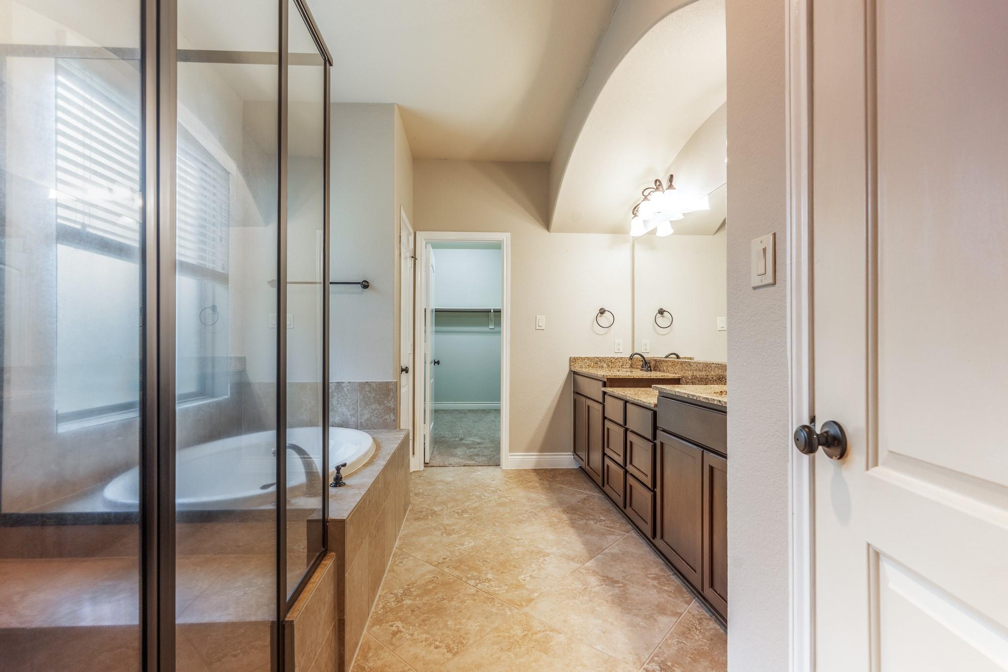 118 N Greatwood Glen Place