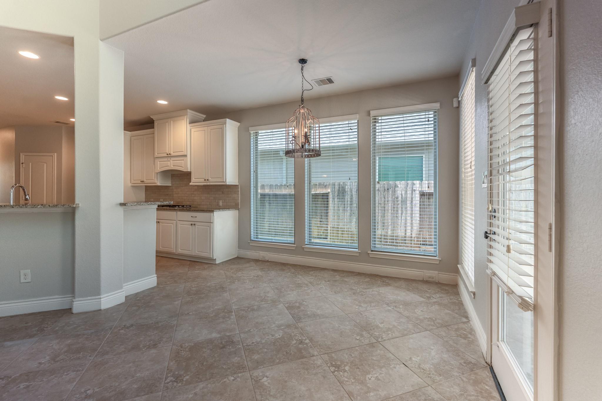 118 N Greatwood Glen Place