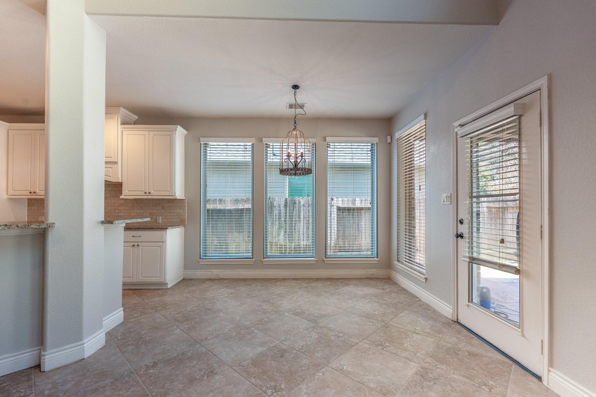 118 N Greatwood Glen Place