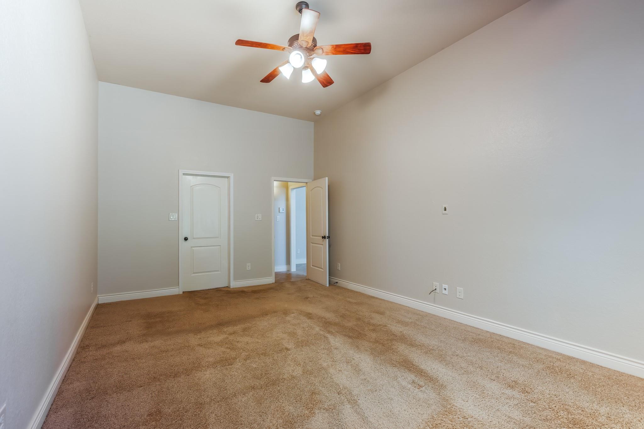 118 N Greatwood Glen Place