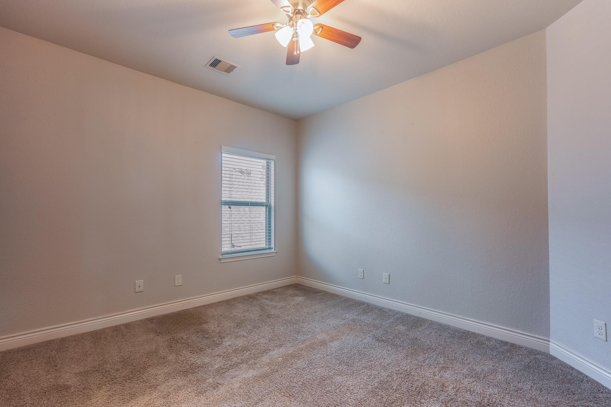 118 N Greatwood Glen Place