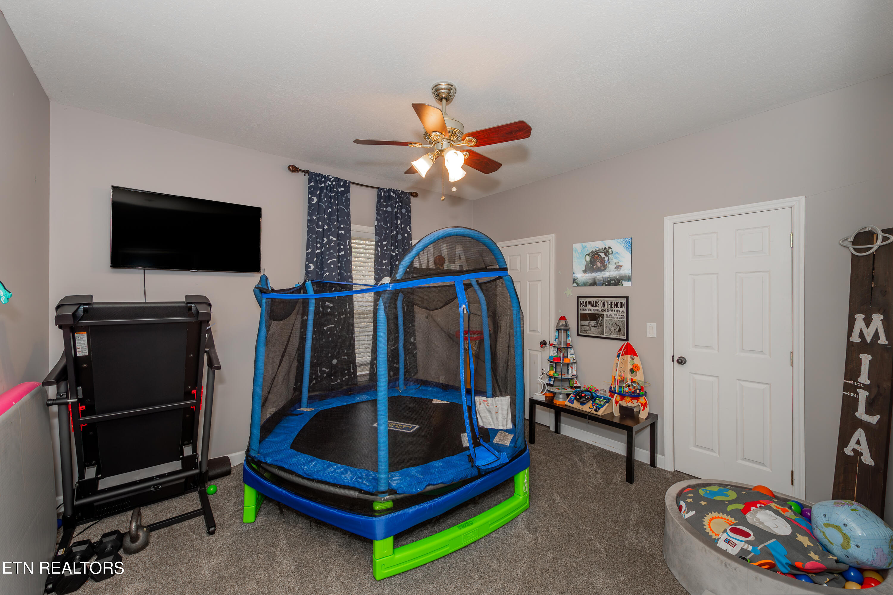 135 Hartford Village Way