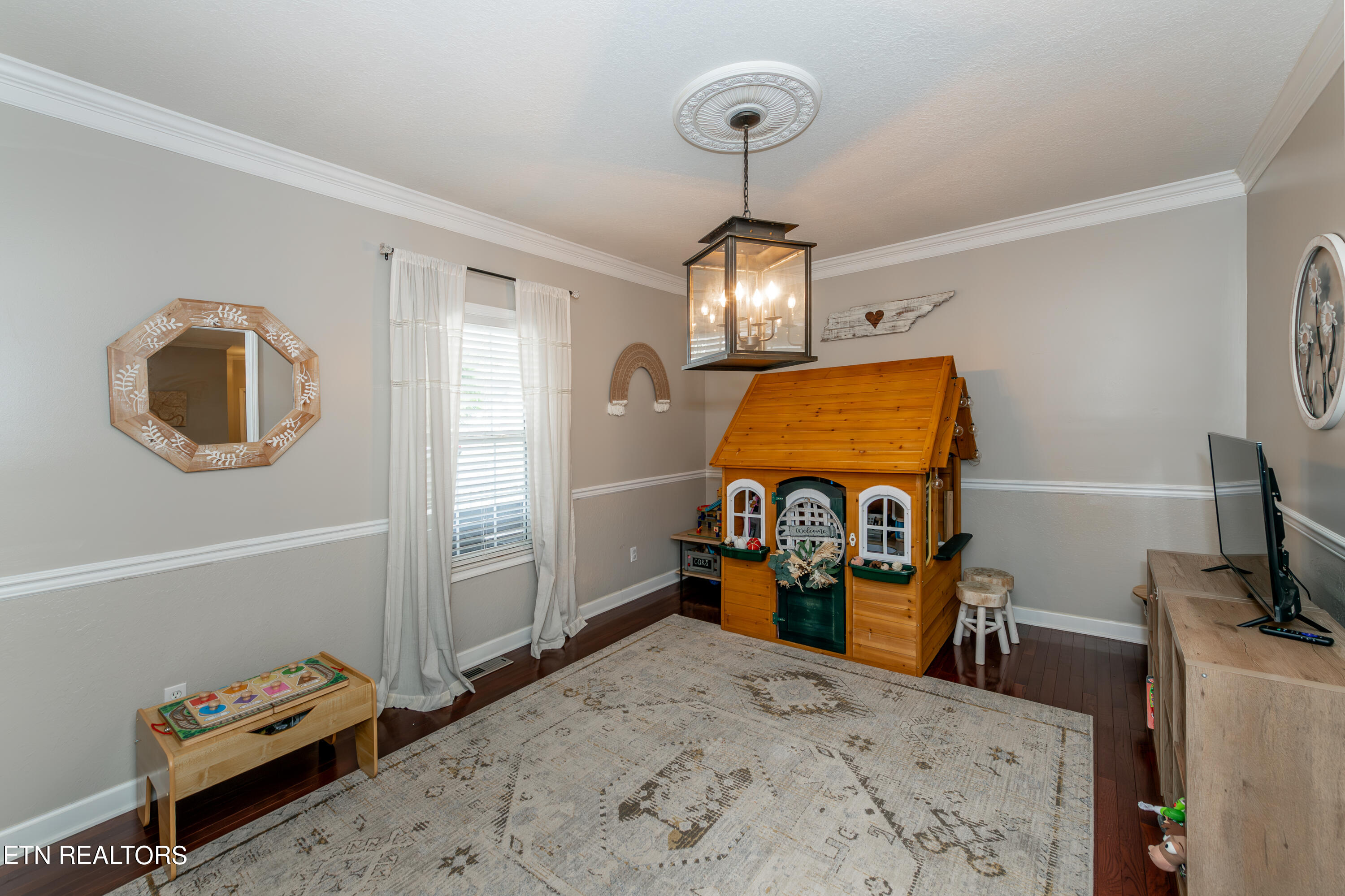 135 Hartford Village Way