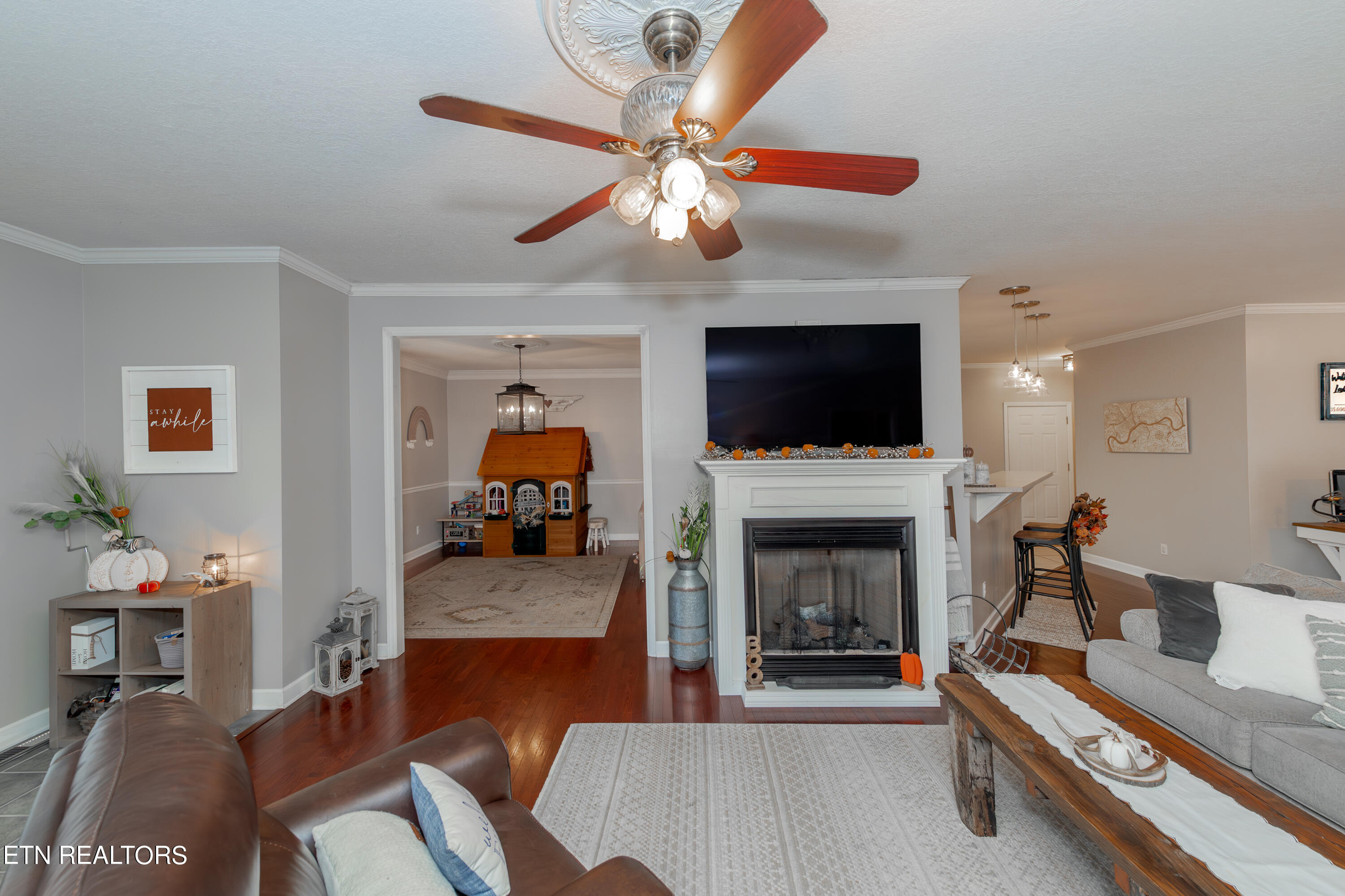 135 Hartford Village Way