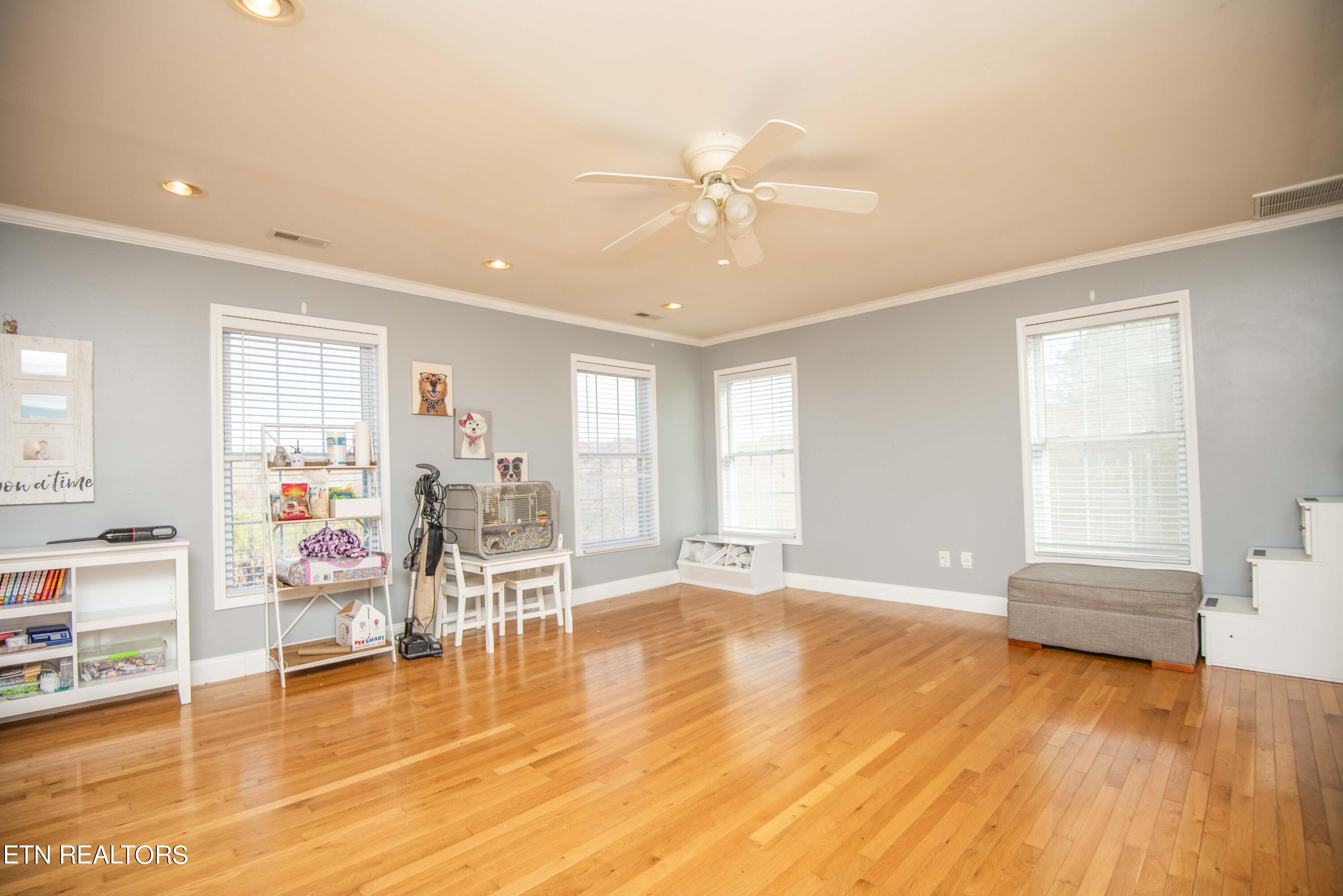 501 Gordon Hollow Rd