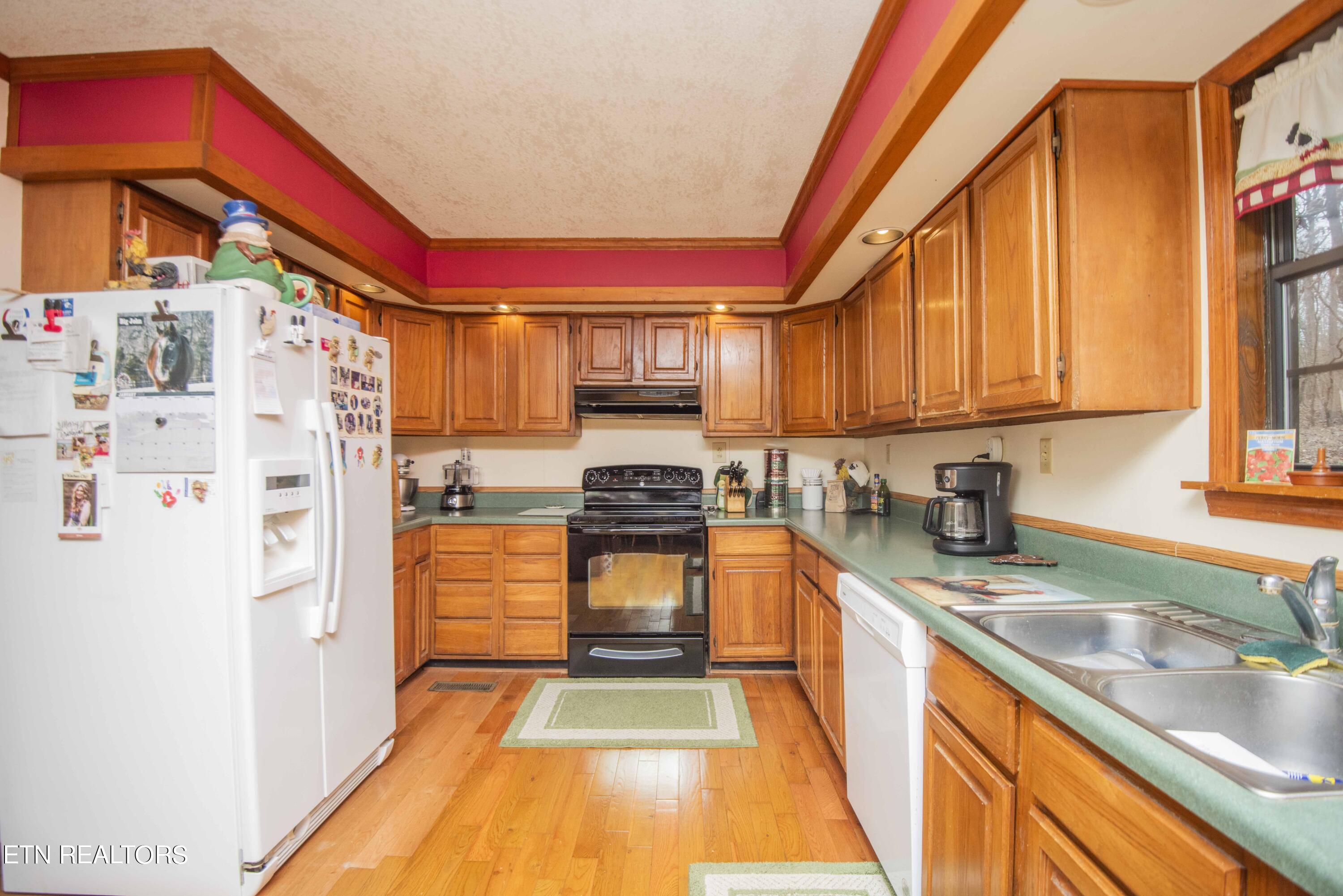 7000 State Highway 304