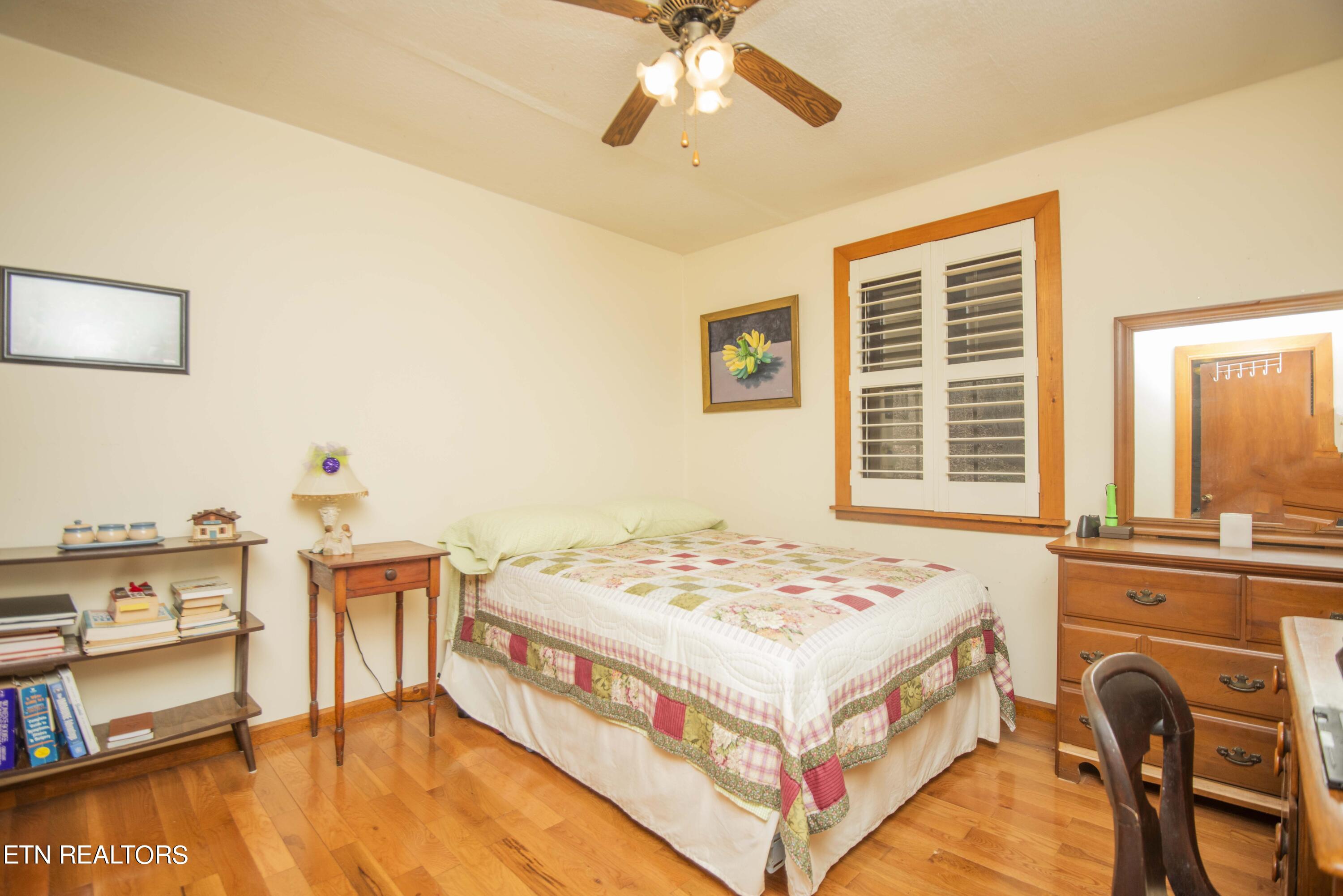 7000 State Highway 304