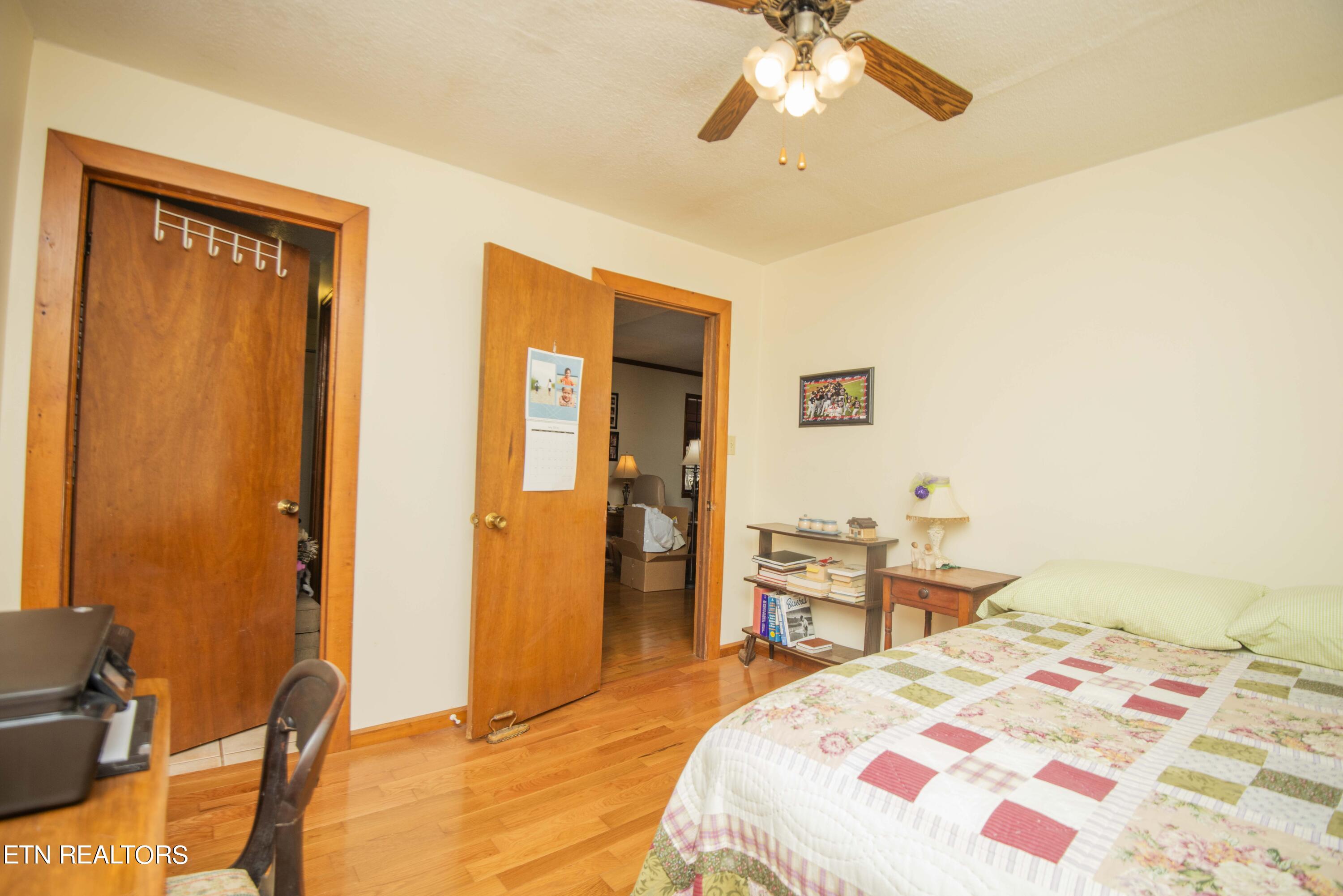 7000 State Highway 304