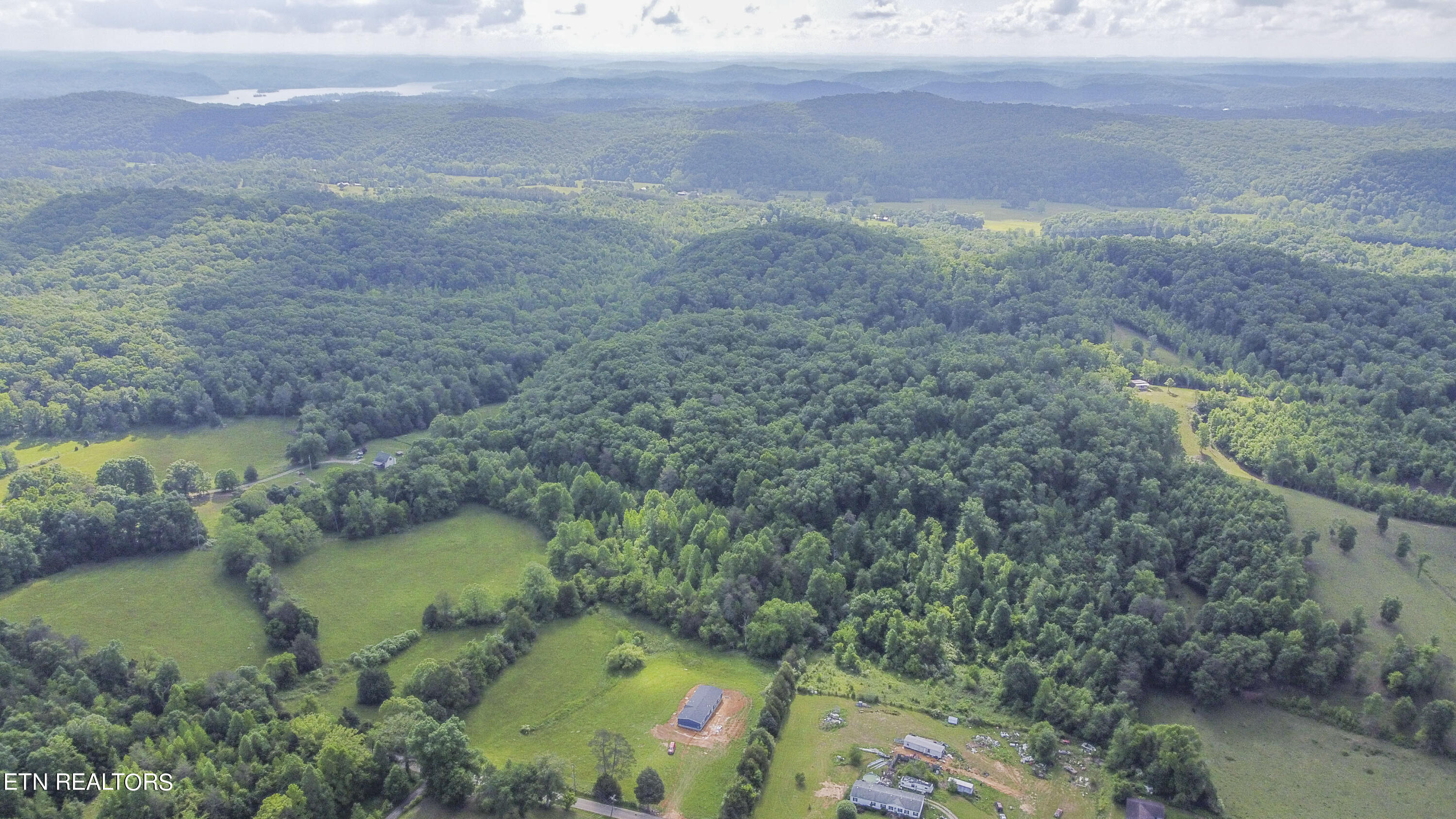 234 Laurel Bluff Rd