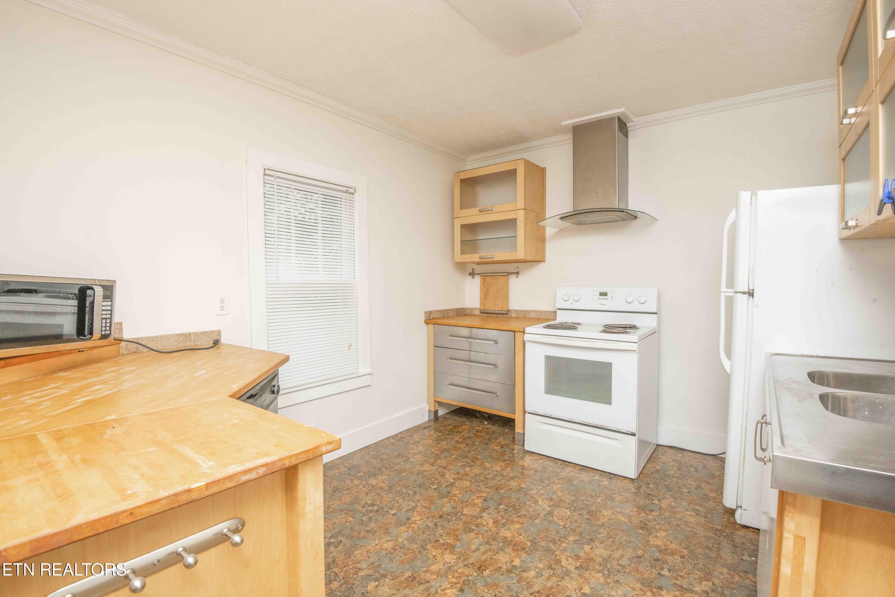 942 Old N Kentucky St