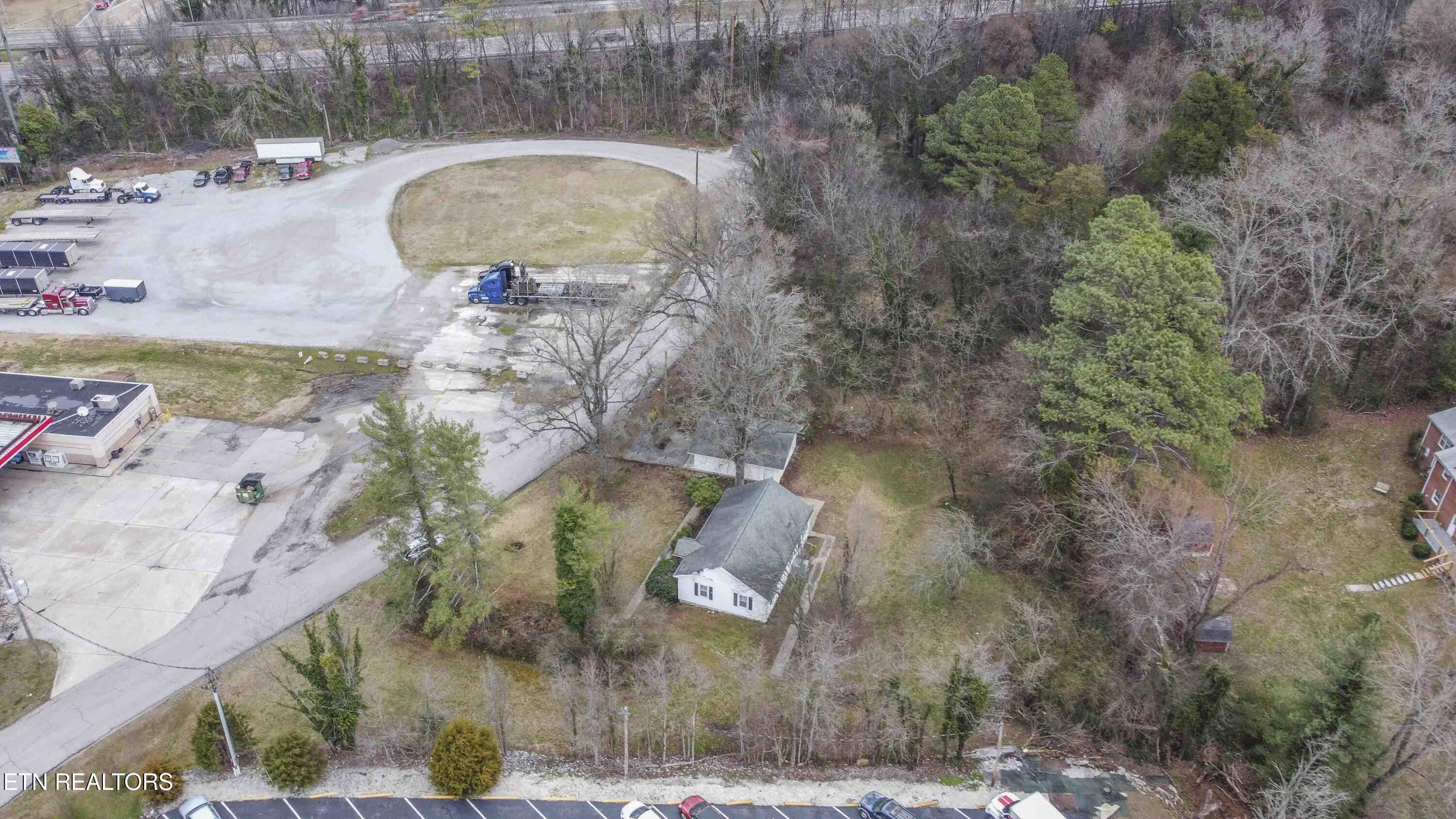 942 Old N Kentucky St