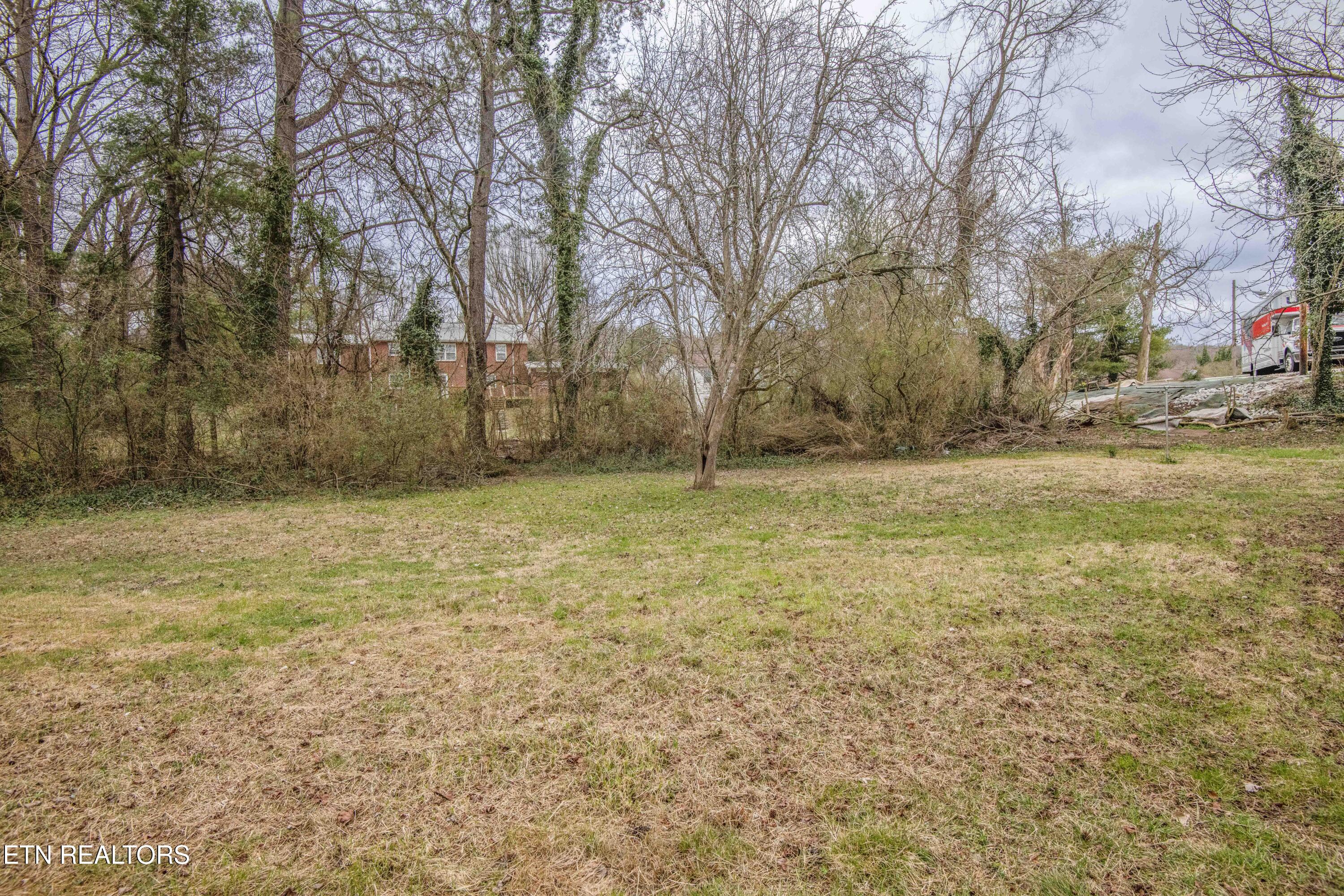 942 Old N Kentucky St