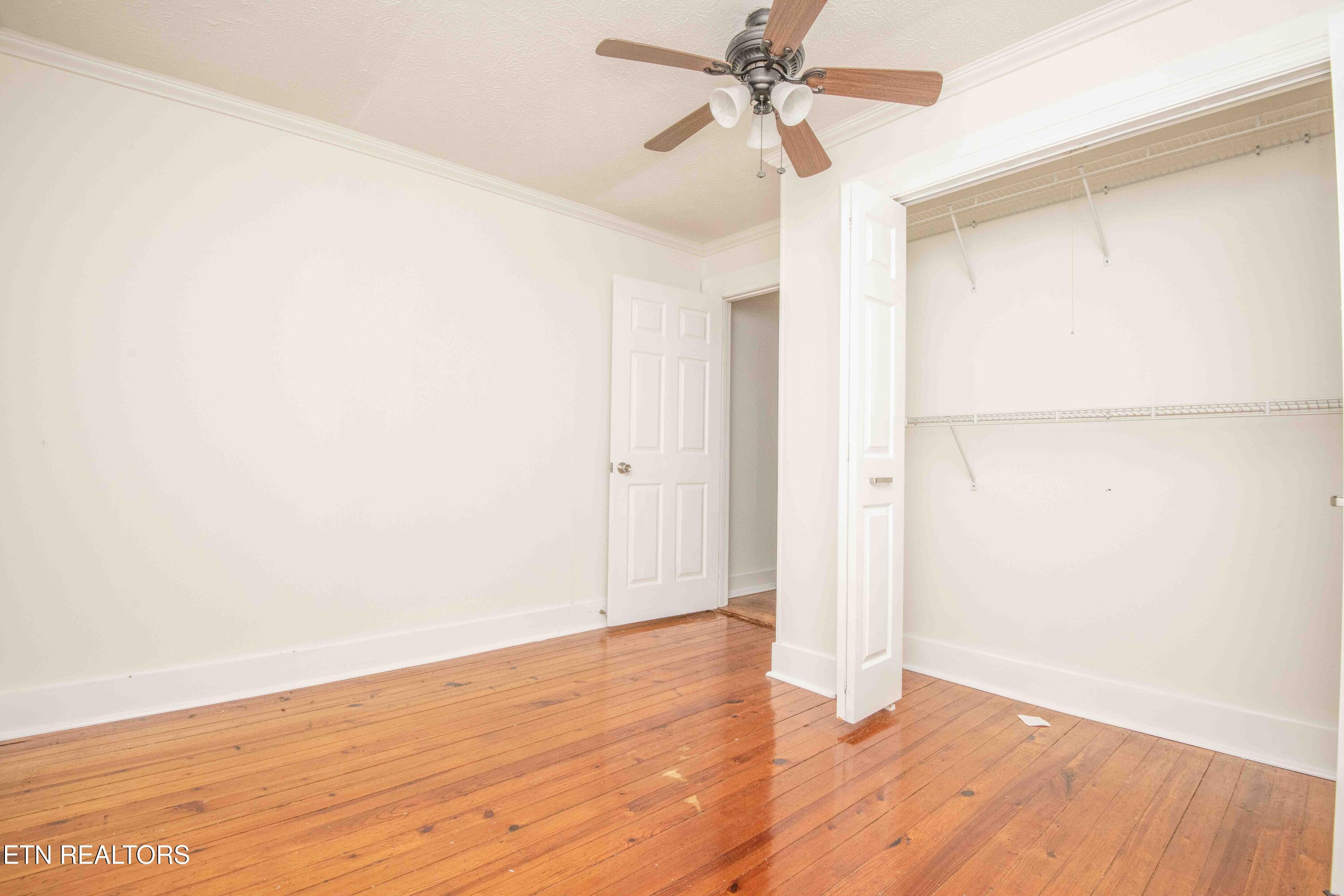 942 Old N Kentucky St