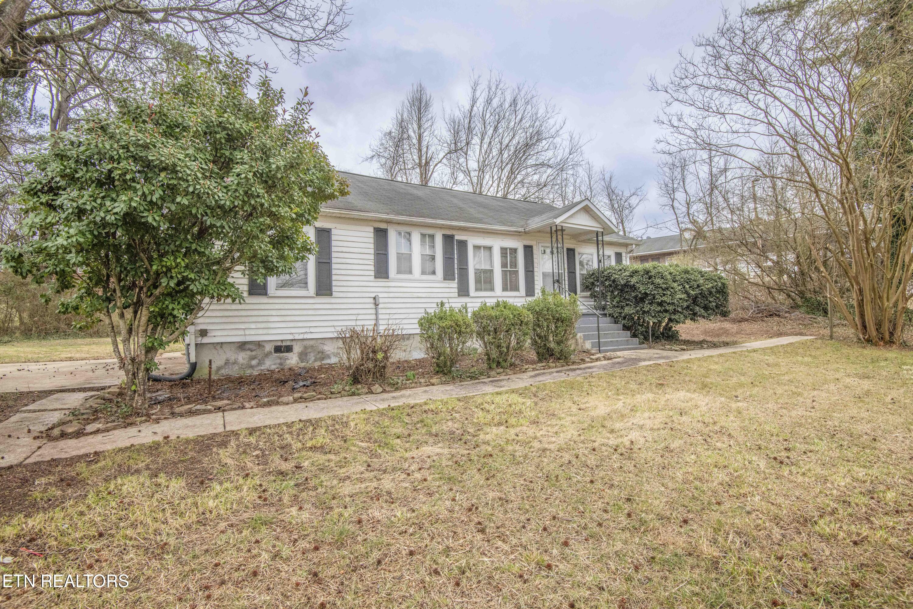 942 Old N Kentucky St