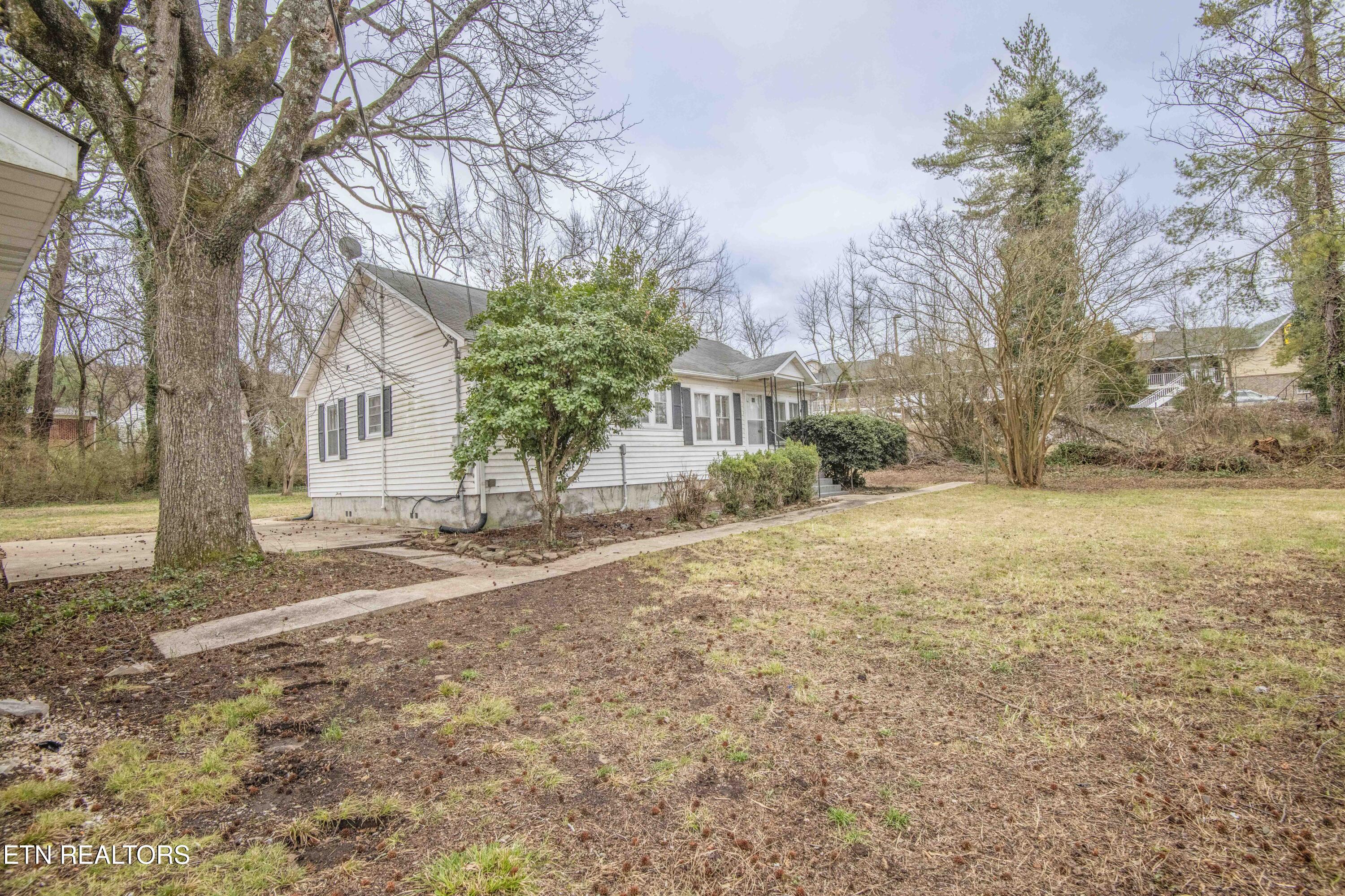 942 Old N Kentucky St