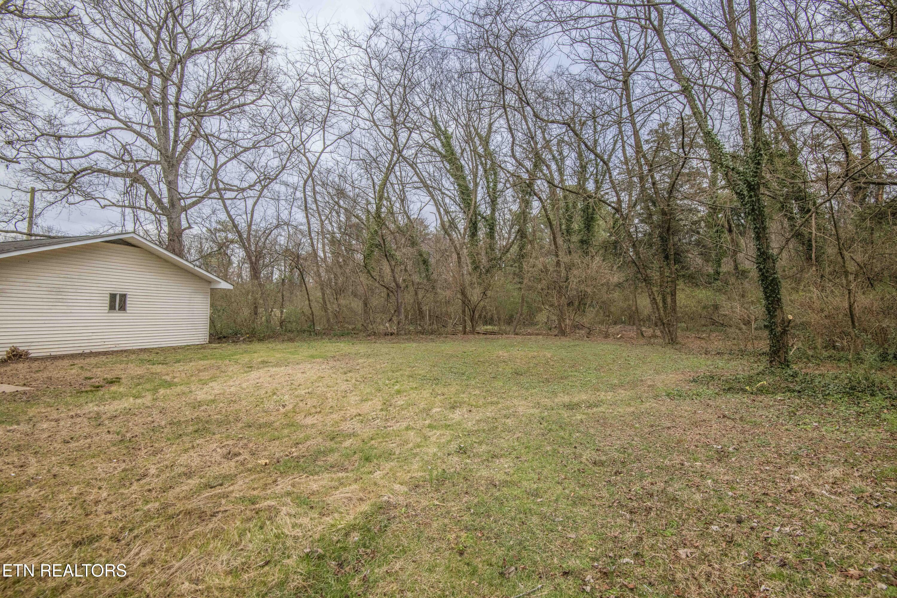 942 Old N Kentucky St