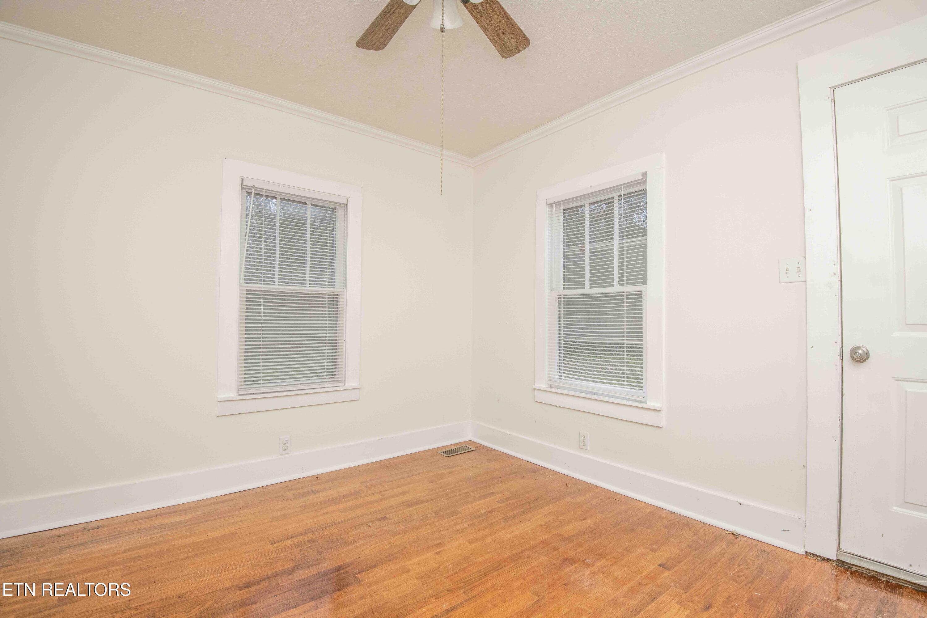 942 Old N Kentucky St