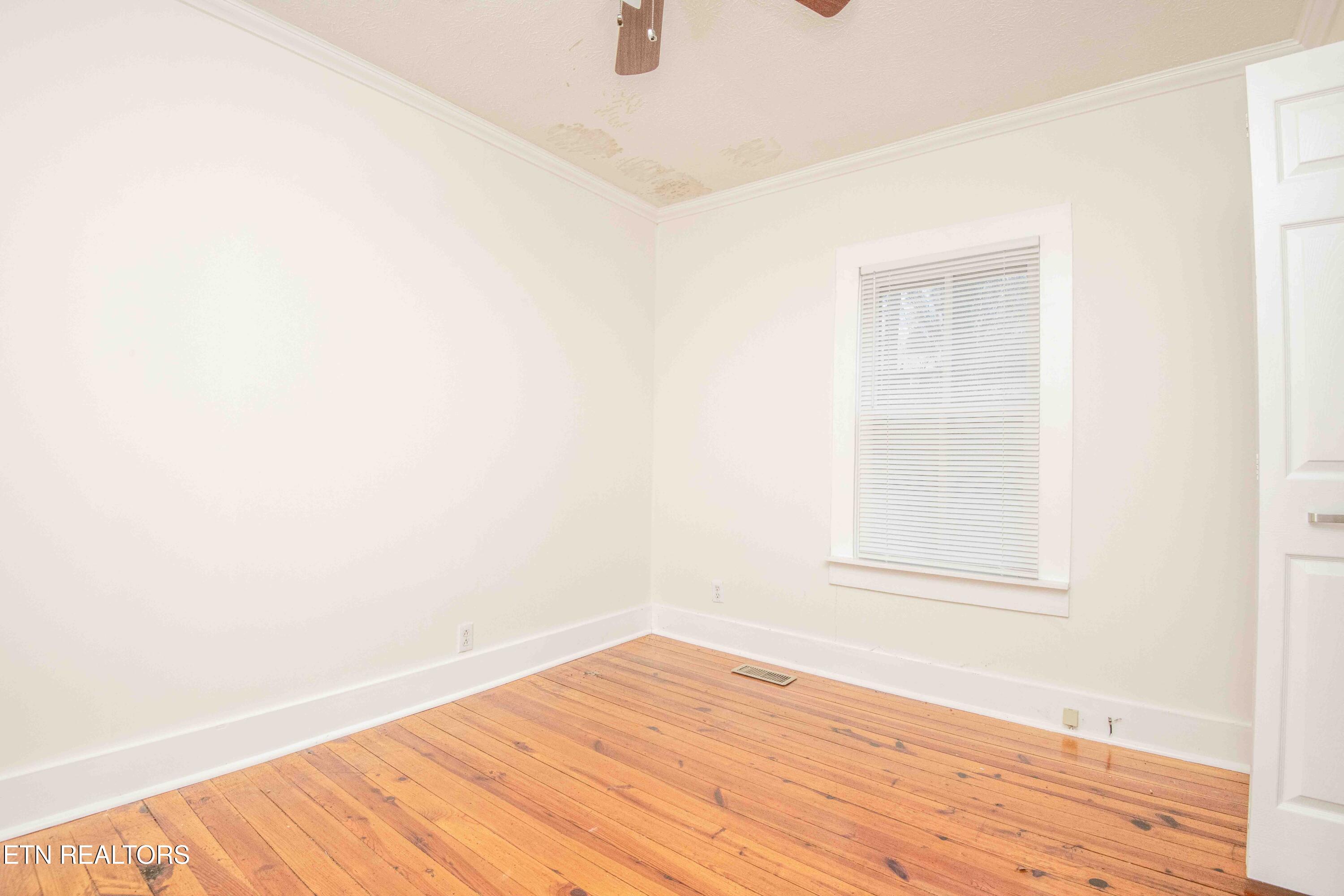 942 Old N Kentucky St