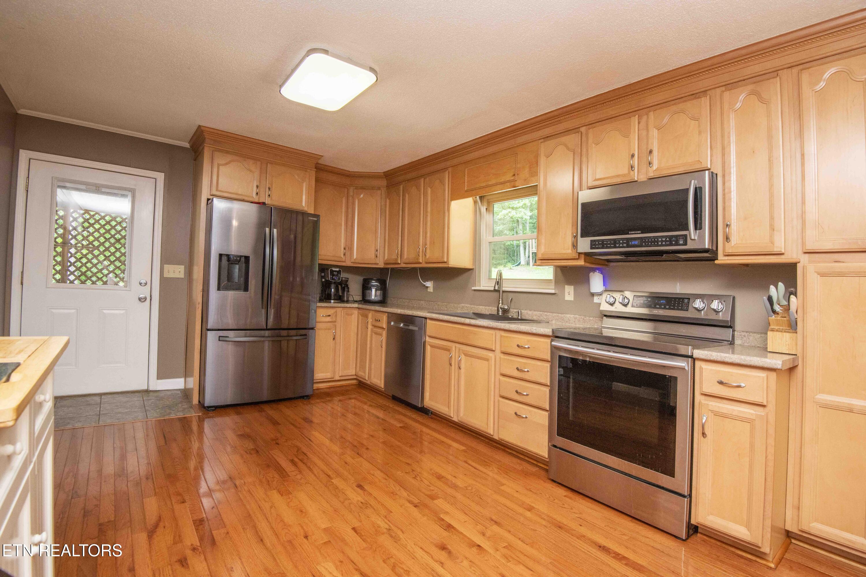 181 Little Johnson Valley Rd