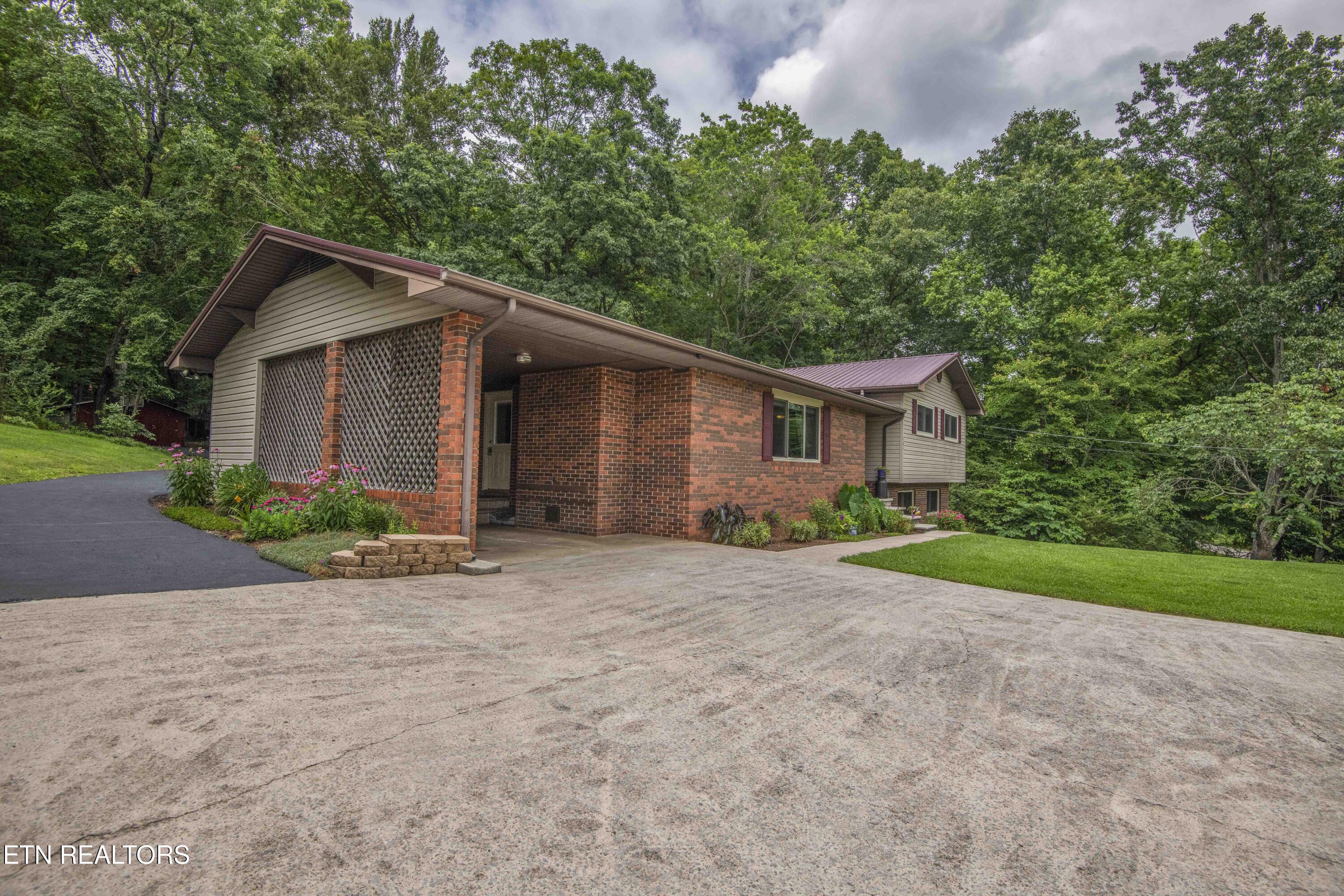 181 Little Johnson Valley Rd