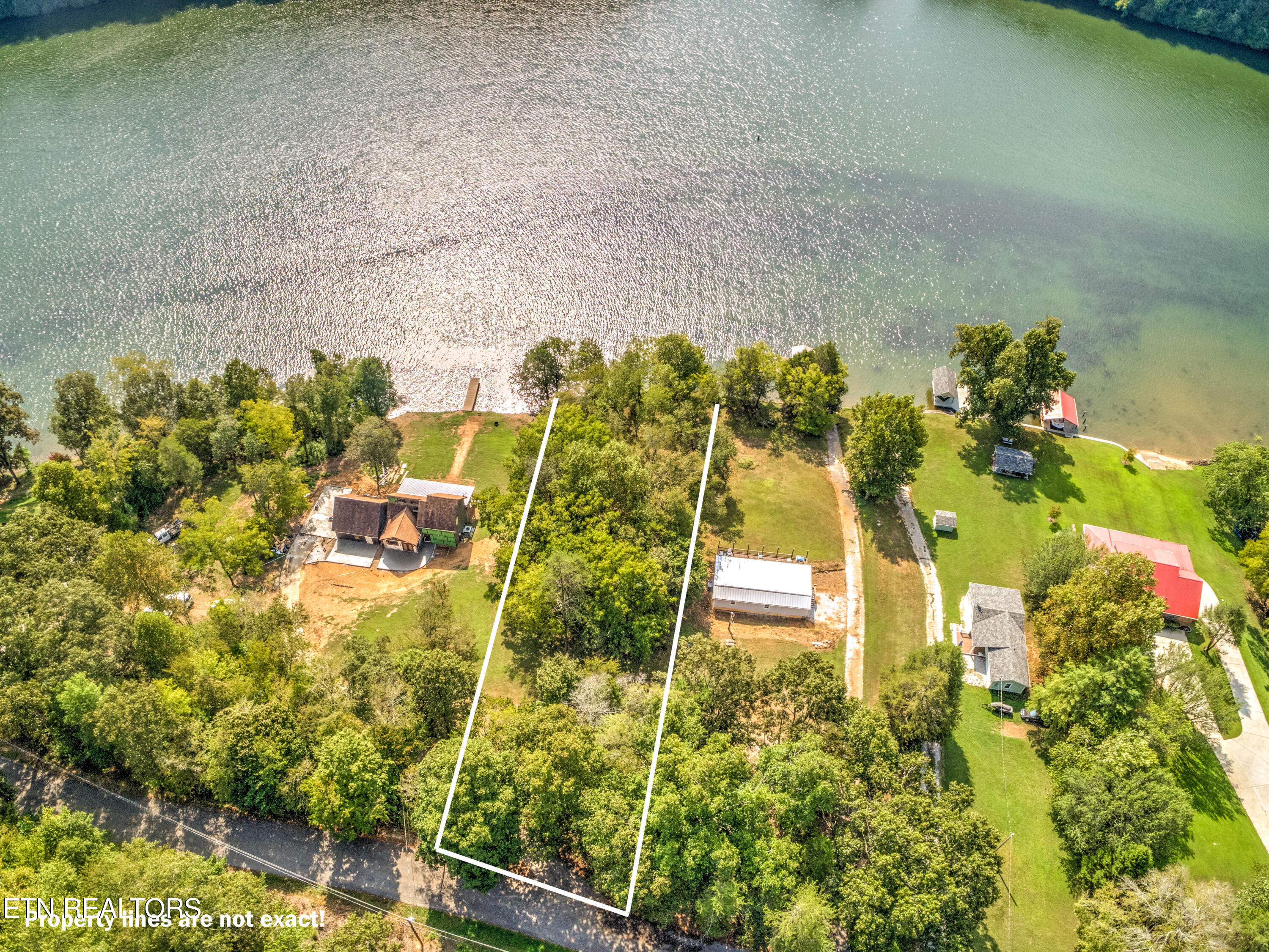 410 Lakecrest Drive