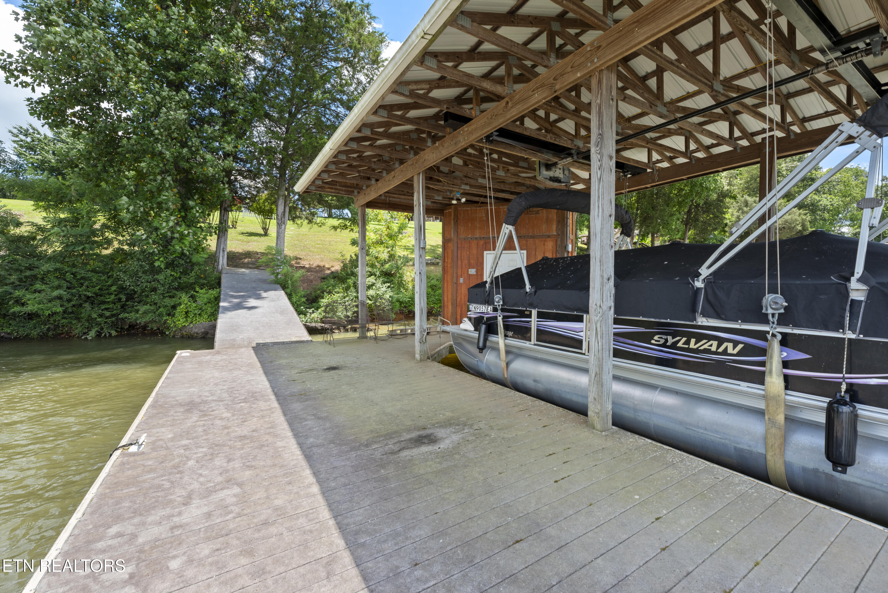 118 Marble Bluff Drive