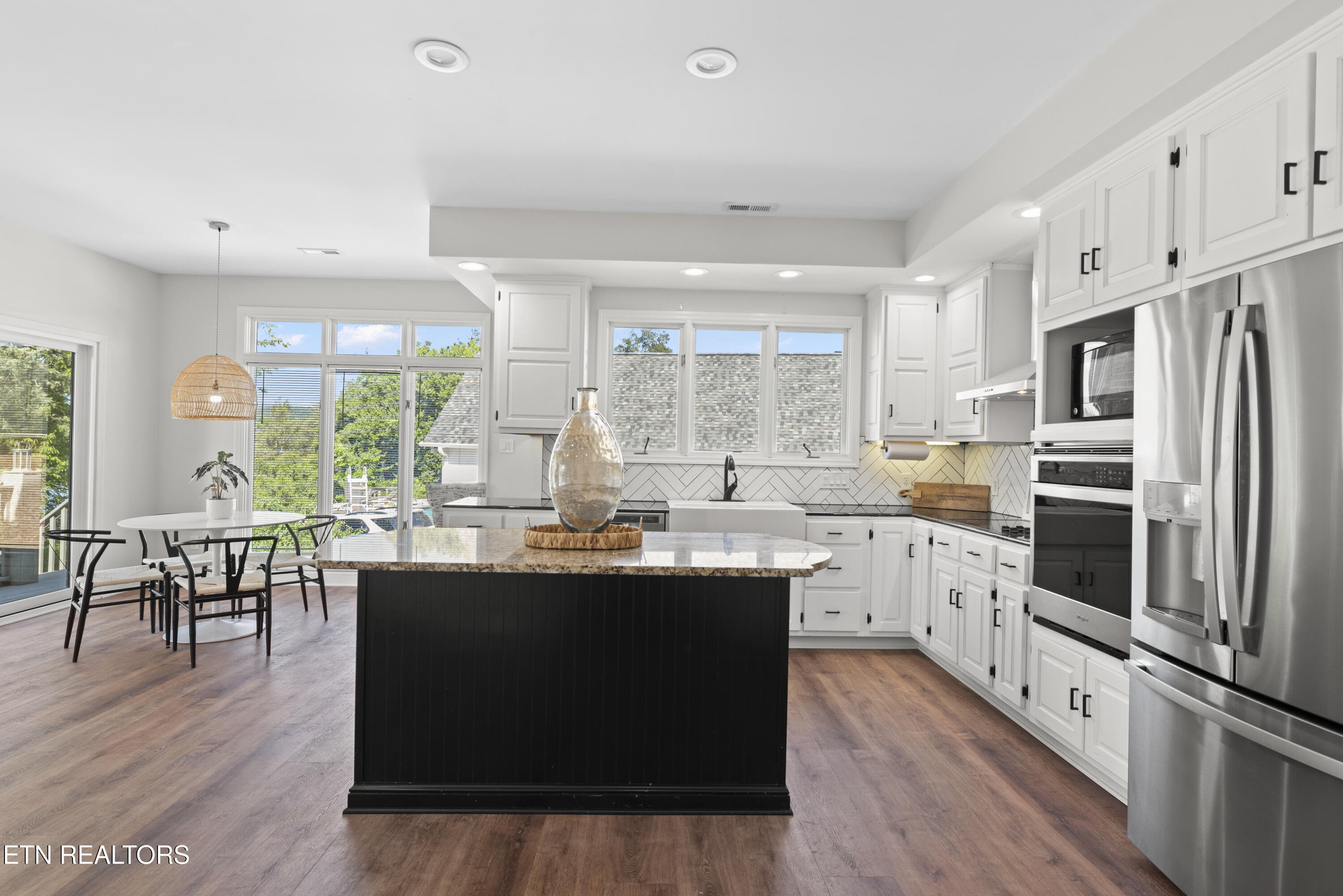 201 High Pointe Village Way
