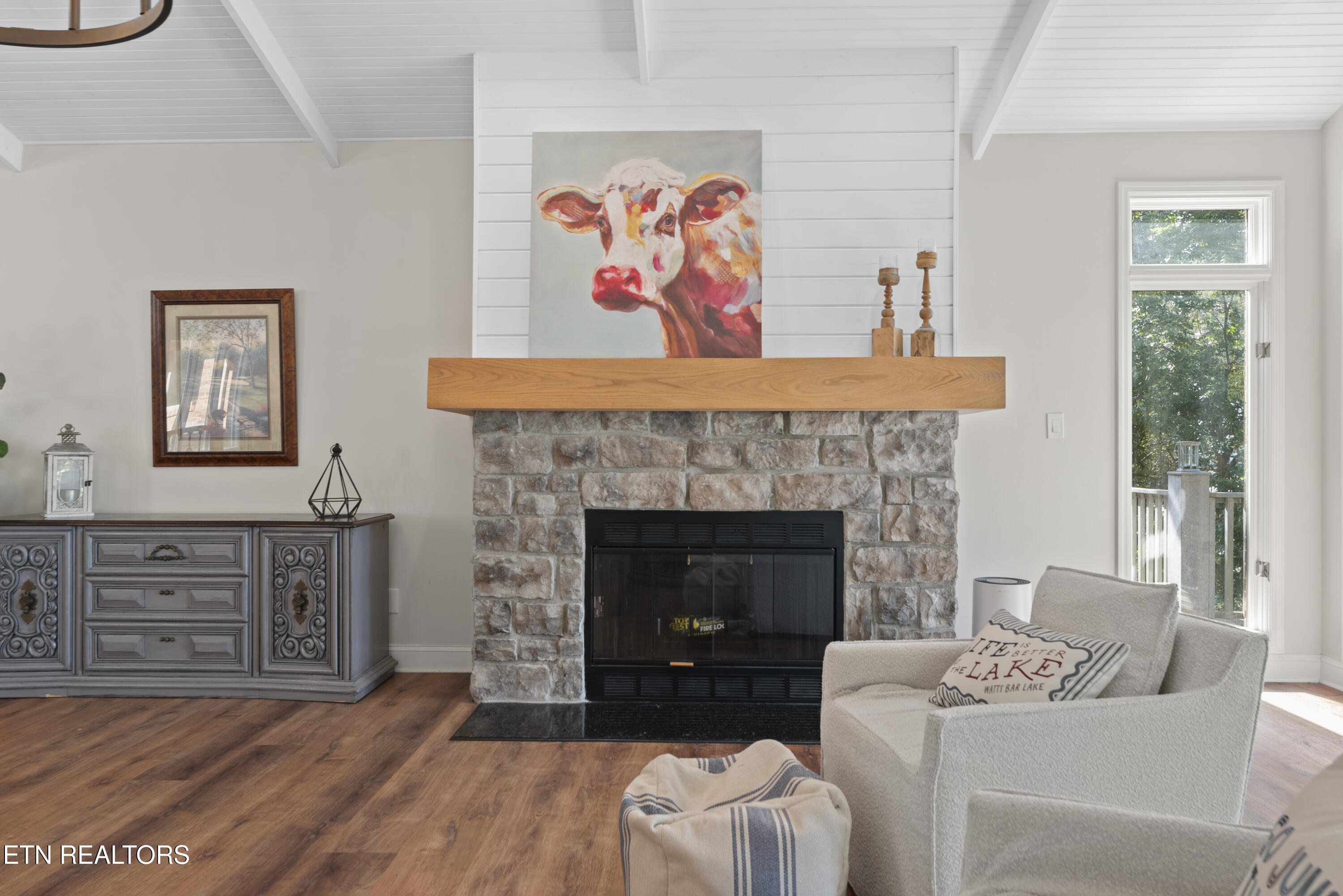201 High Pointe Village Way