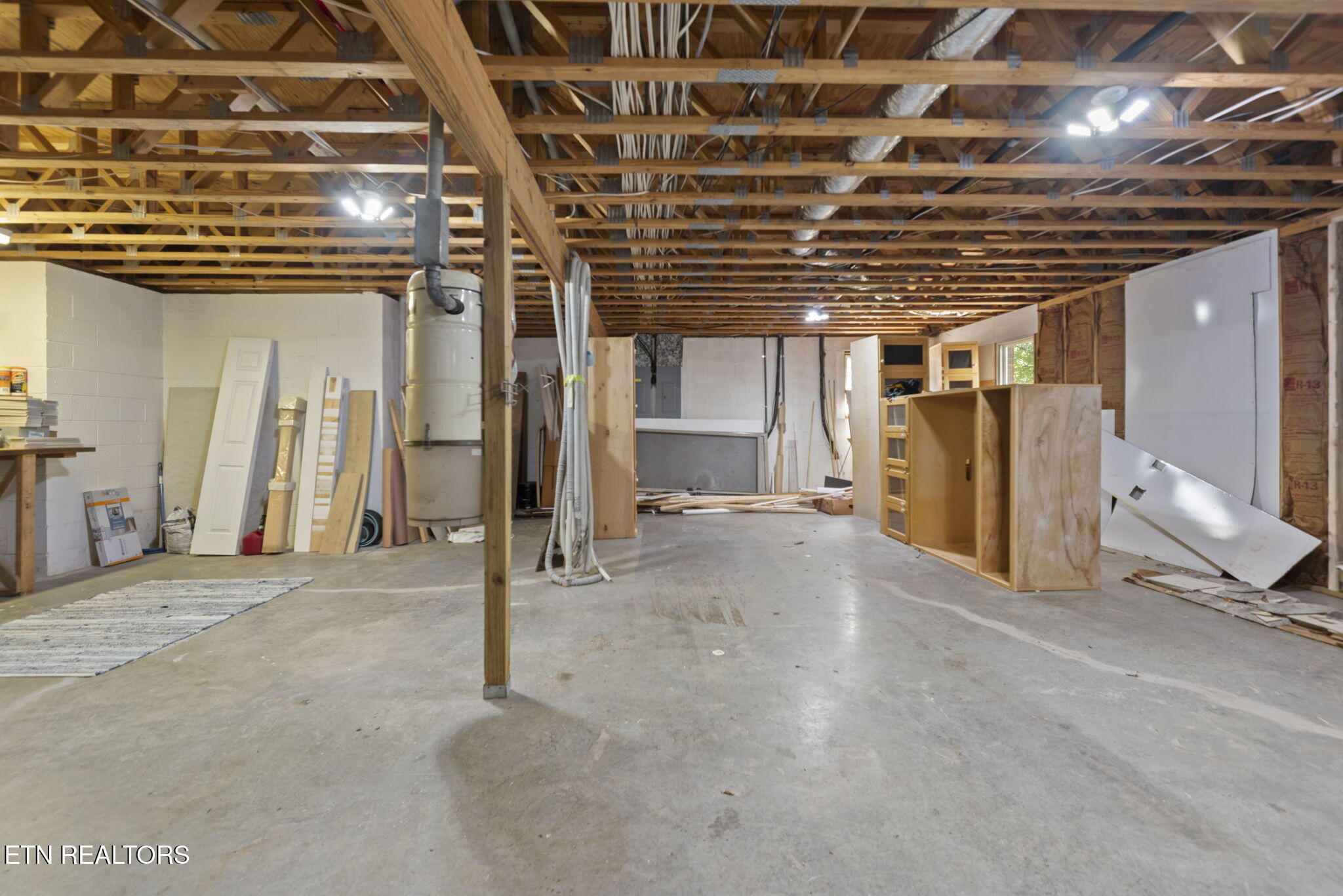 201 High Pointe Village Way