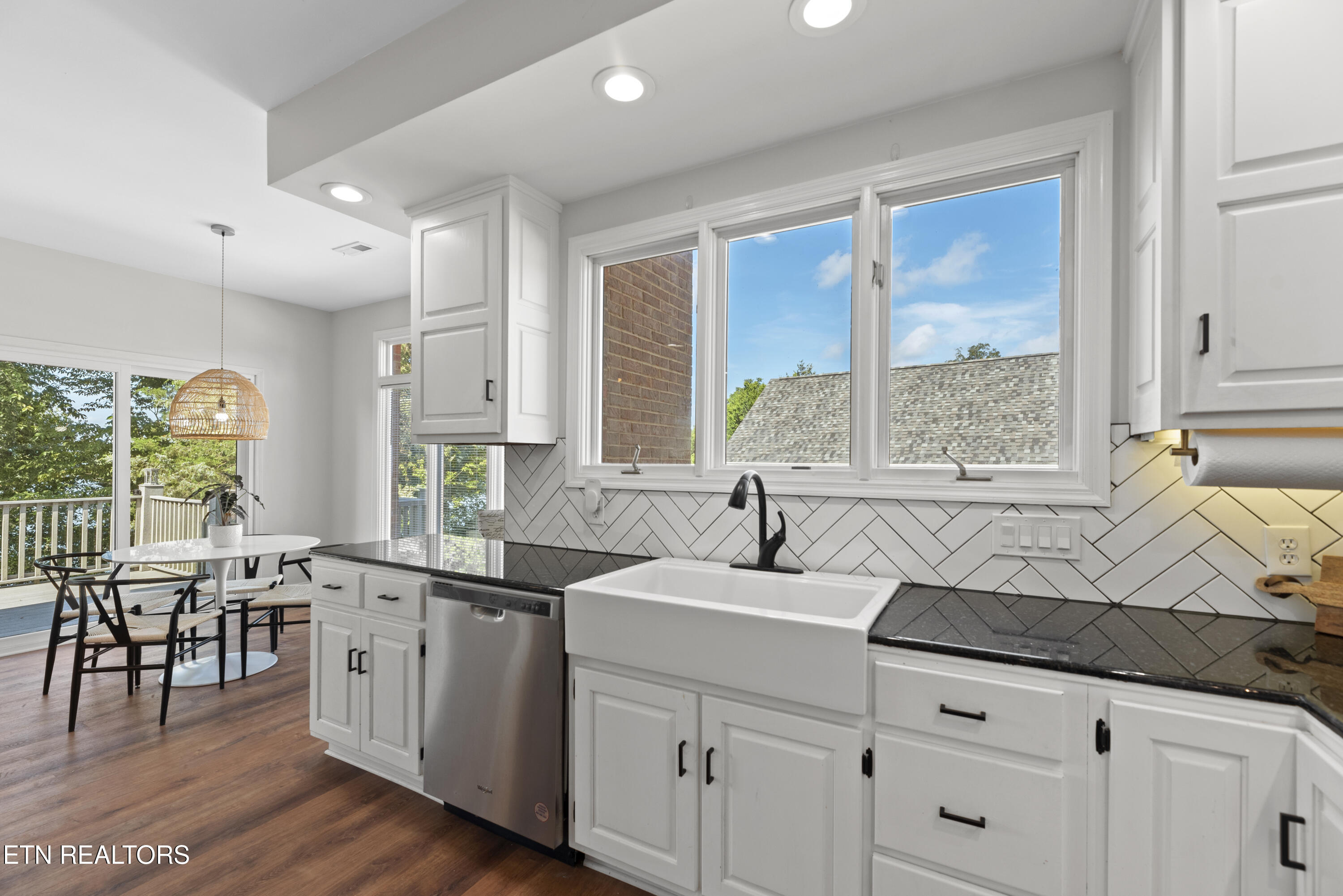 201 High Pointe Village Way