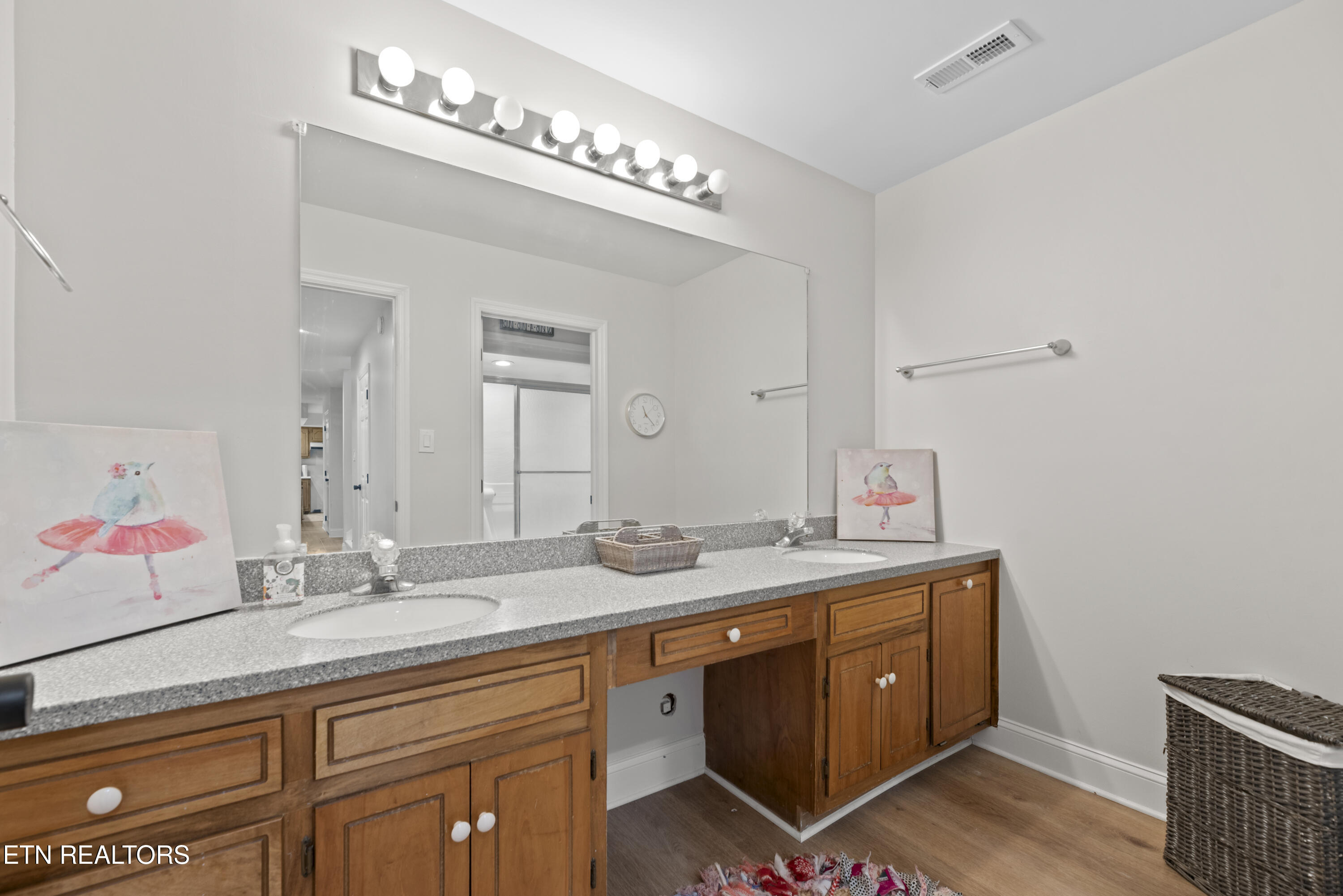 201 High Pointe Village Way