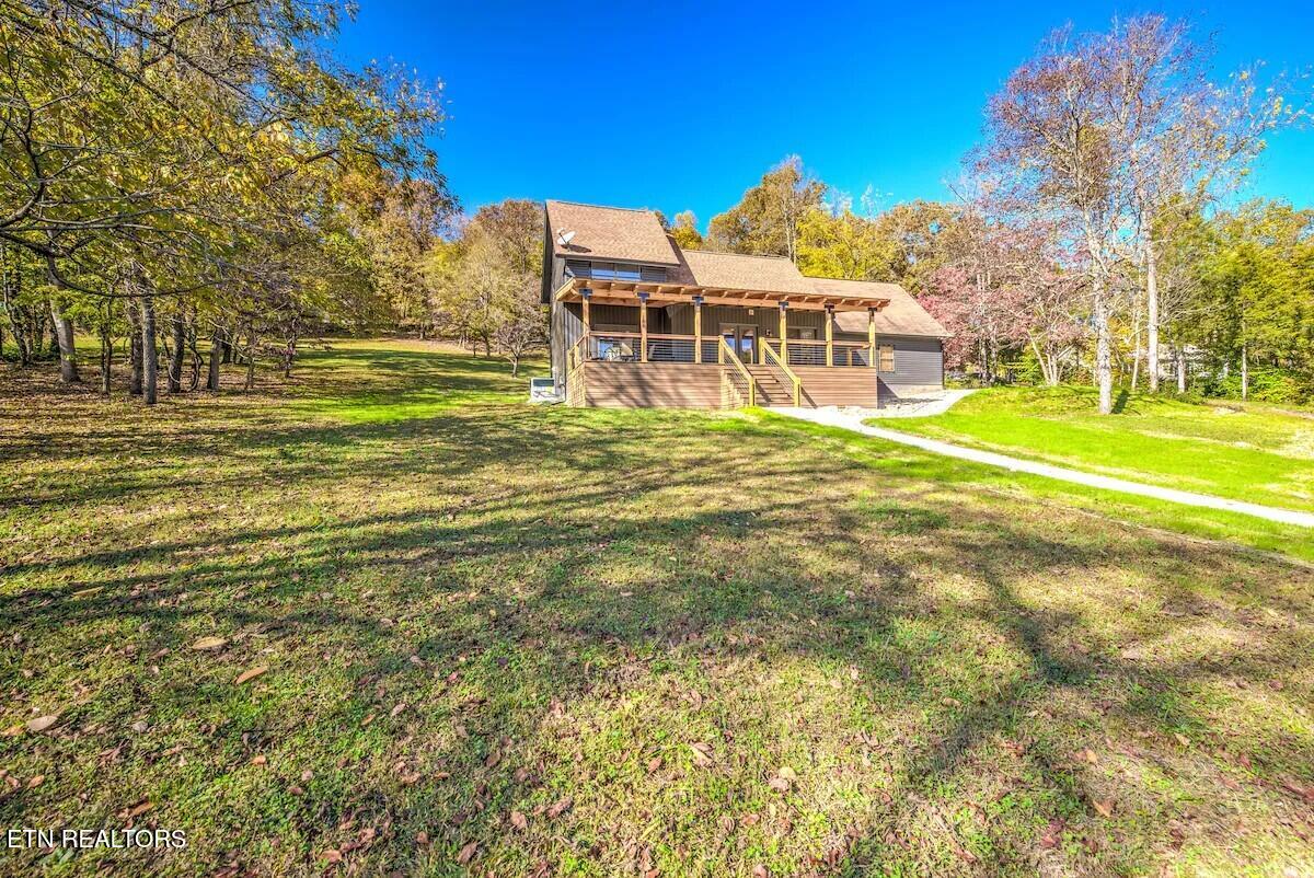 408 Lakecrest Drive