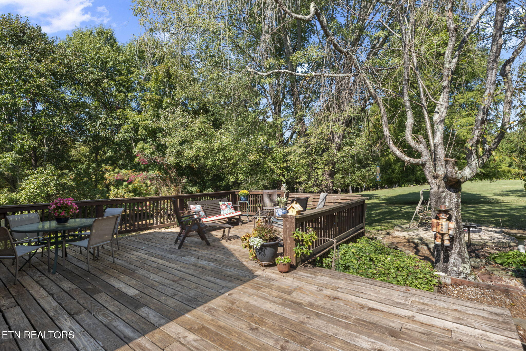 121 Bailey Rd