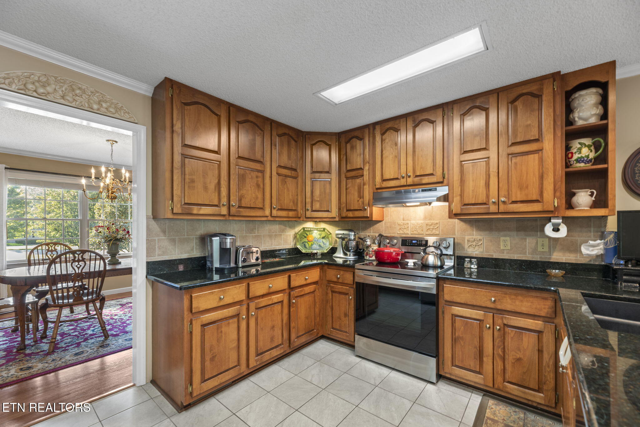 121 Bailey Rd