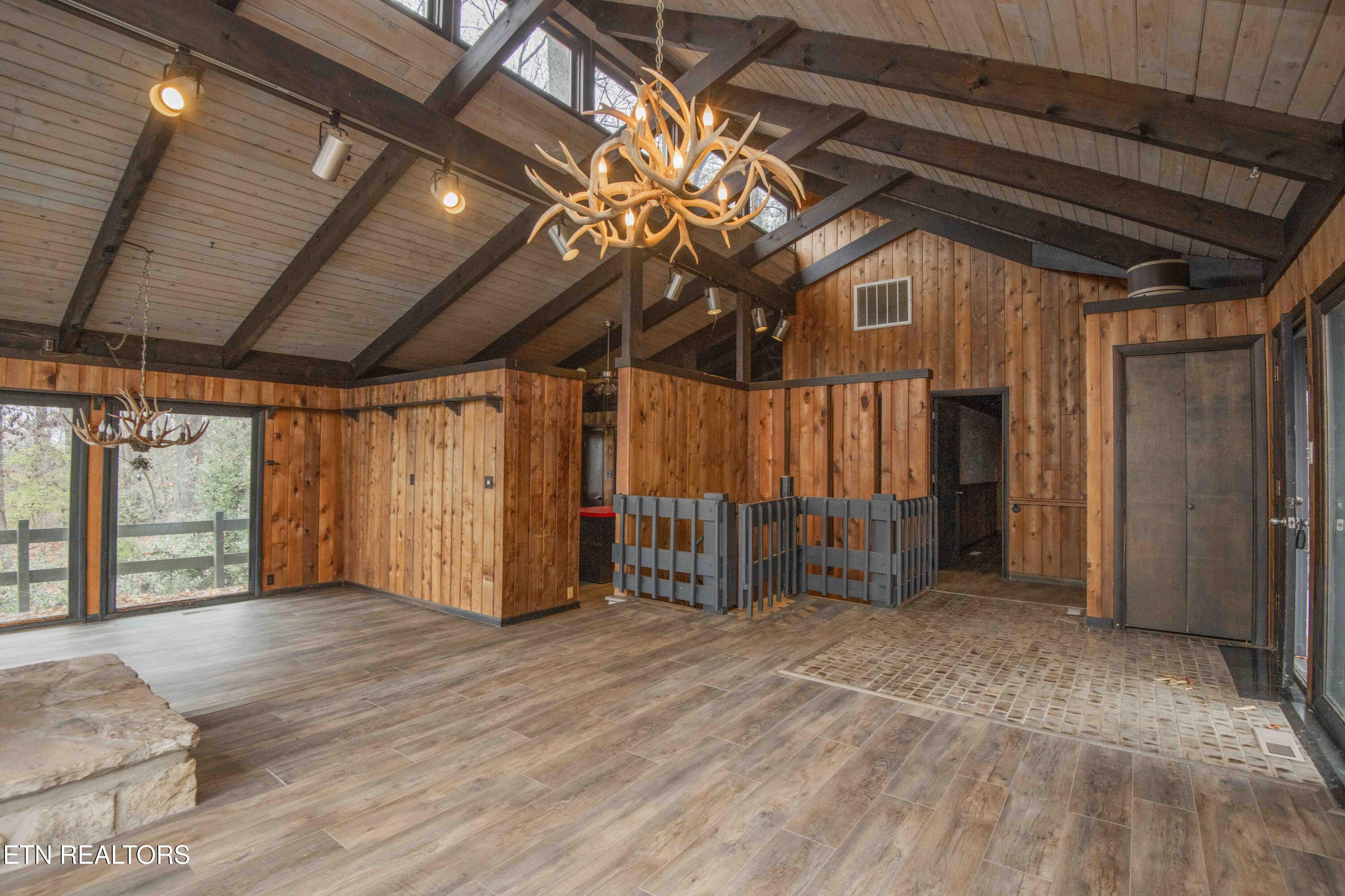 5510 Glen Cove Drive