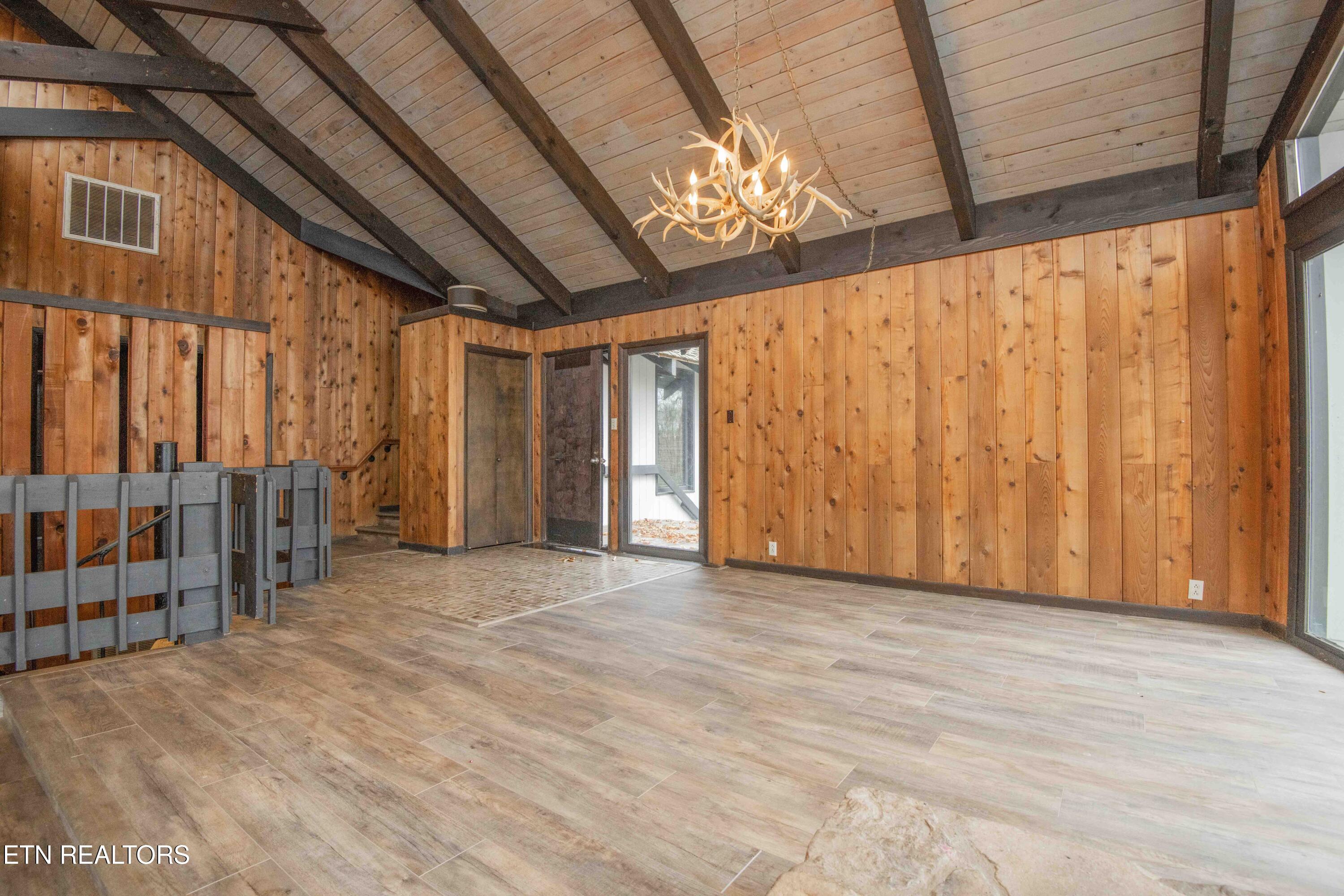 5510 Glen Cove Drive