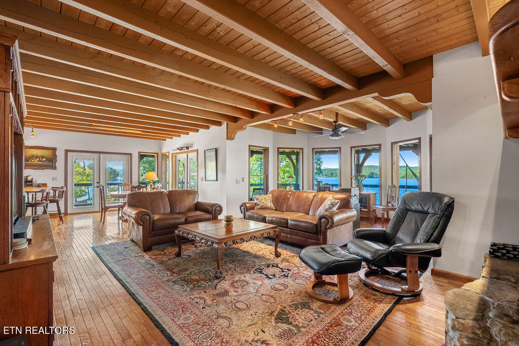 117 Chickasaw Point