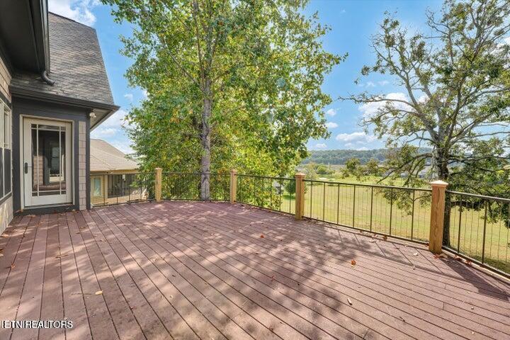 494 Chestnut Lane, 103