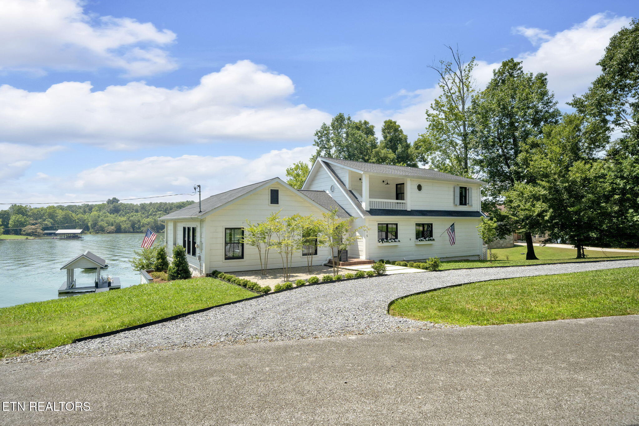115 Ottawa Point