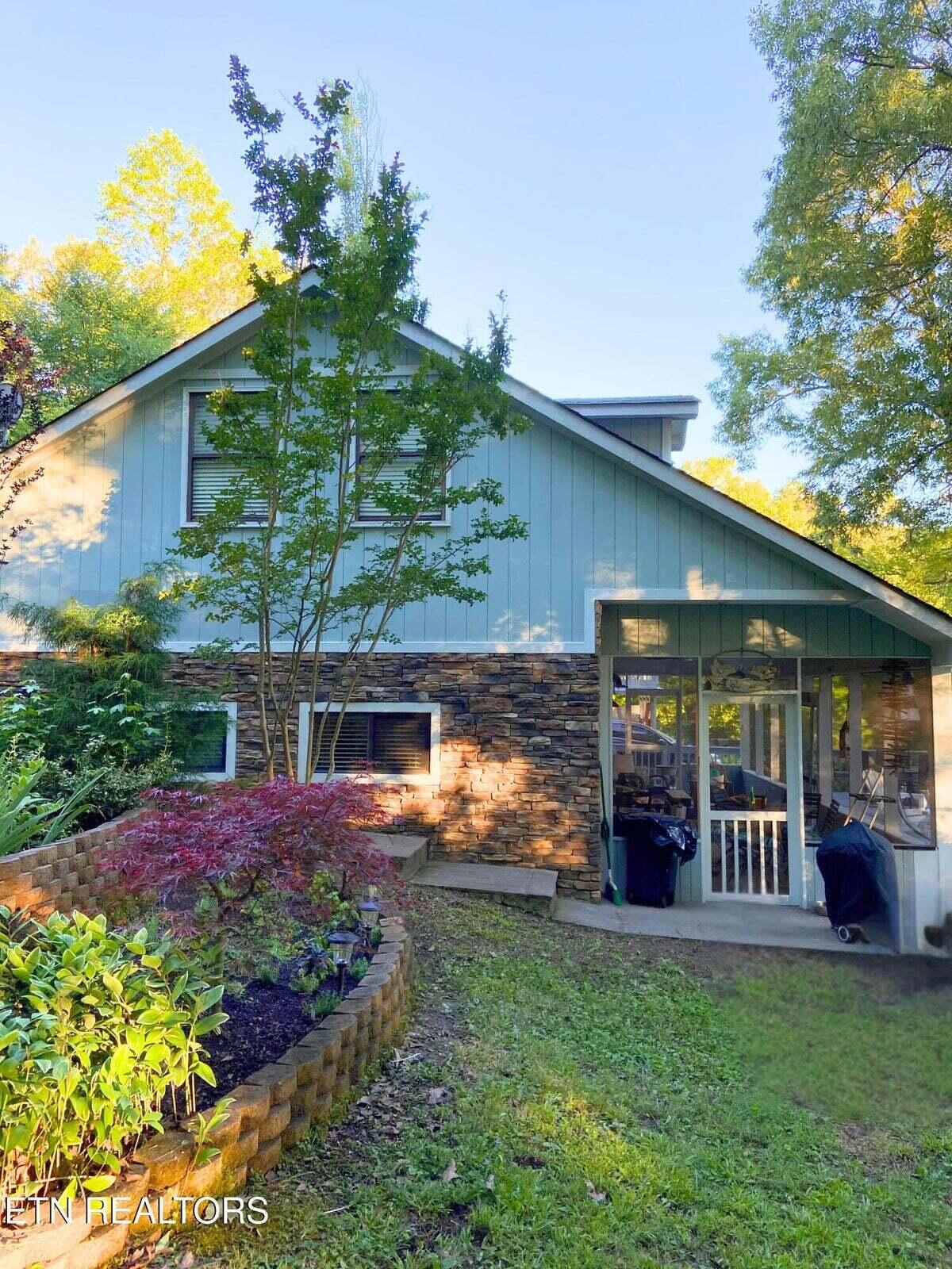 137 Lake Forest Lane