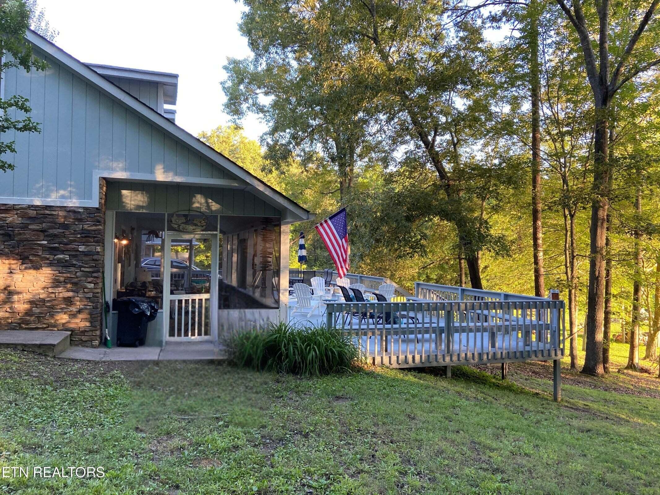 137 Lake Forest Lane