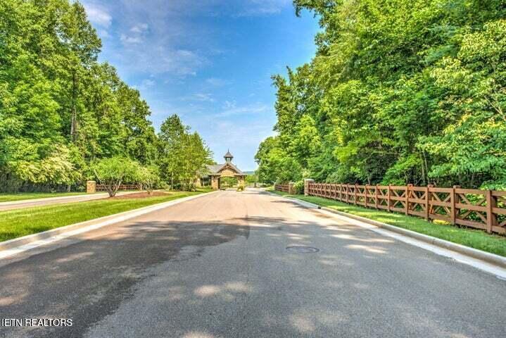 851 Buckhorn Way