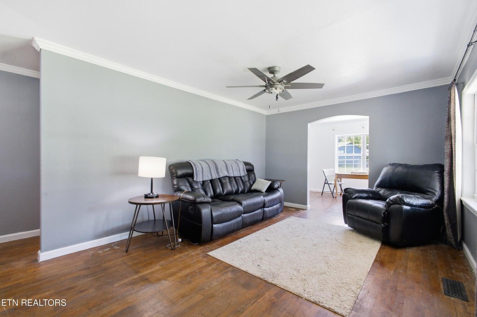 4737 Roane State Highway