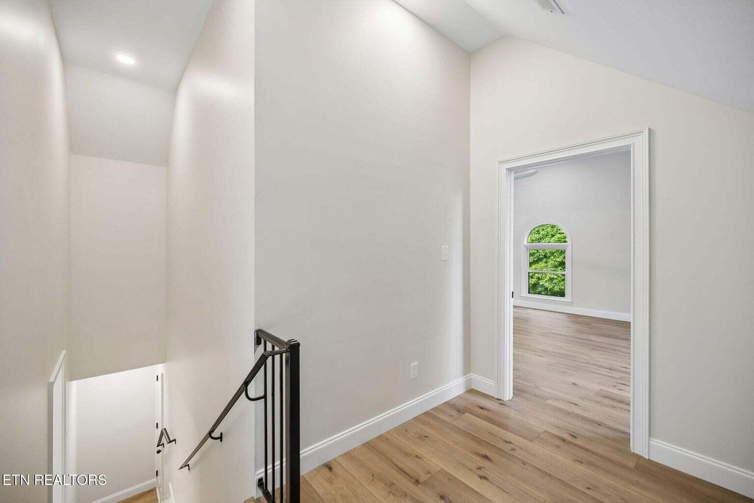 1128 Brentwood Point