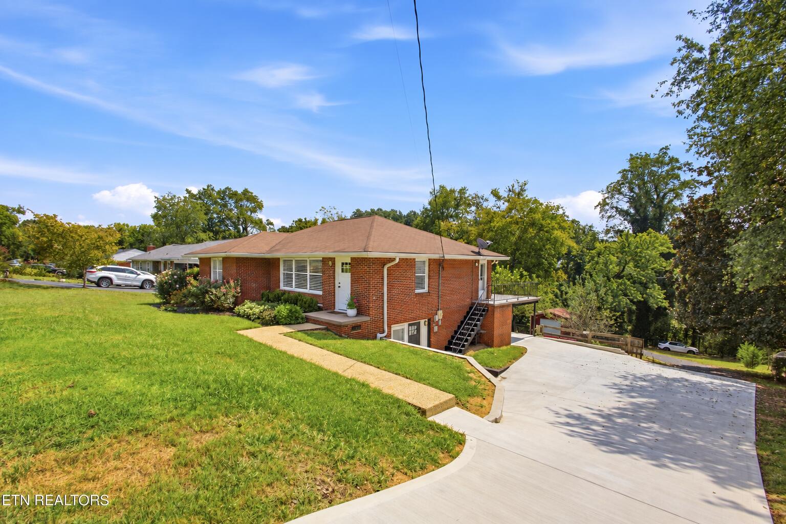 359 Skyline View Lane
