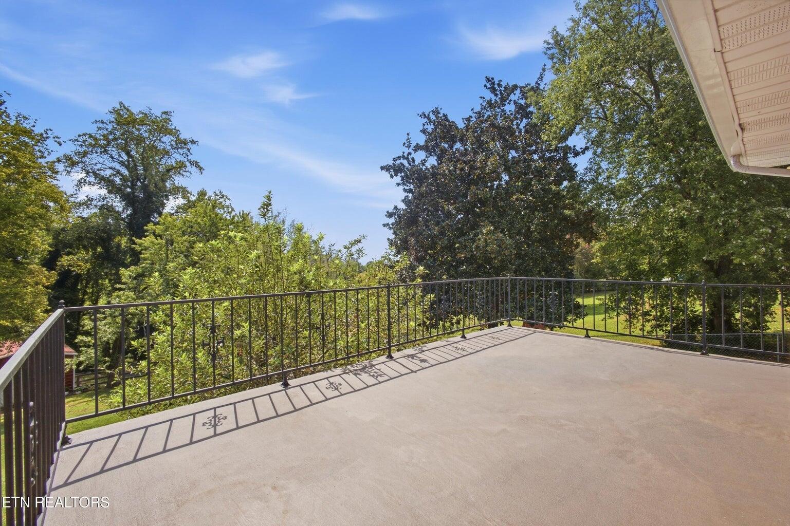359 Skyline View Lane