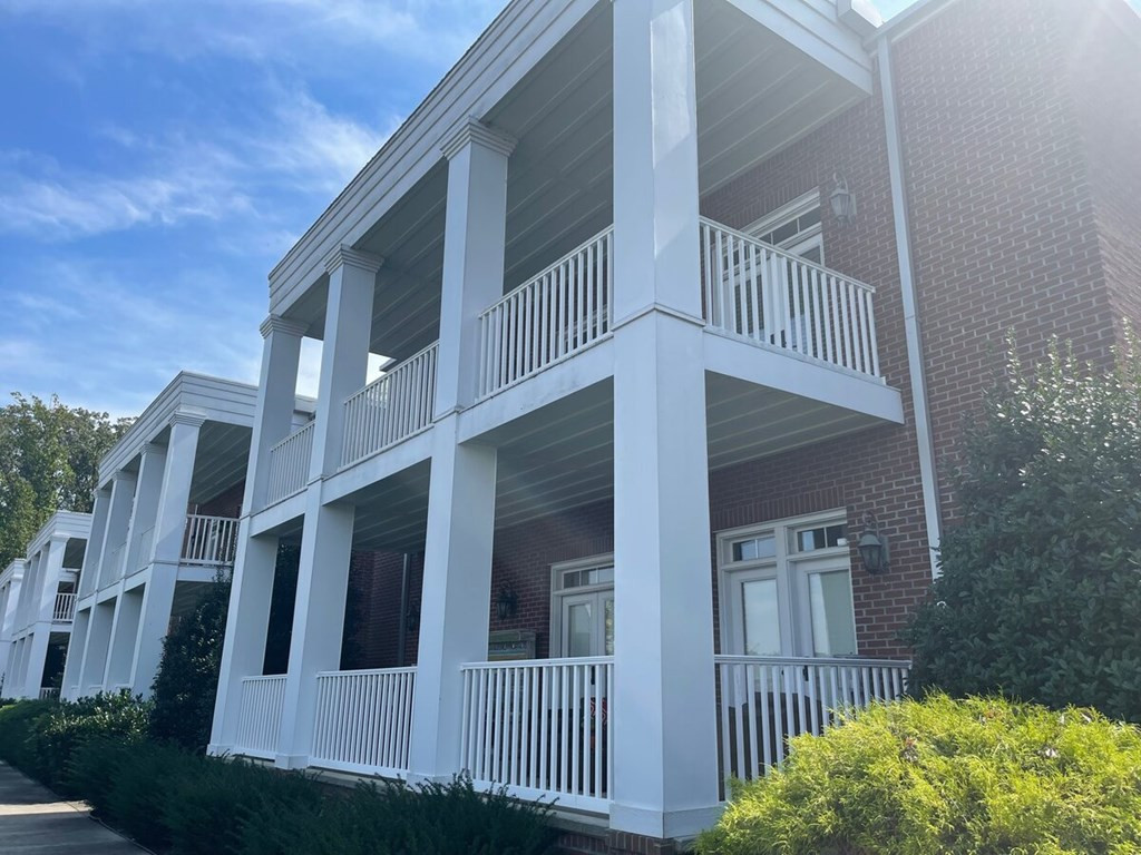 1029 Waterford Place