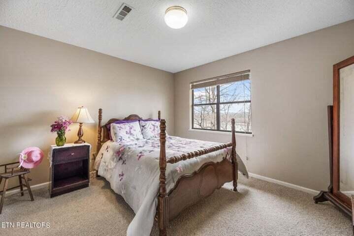 2155 Sugar Grove Valley Road