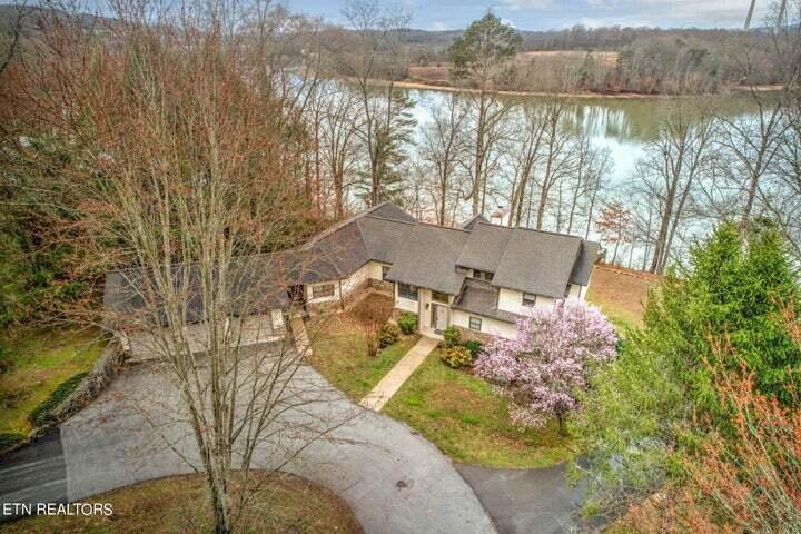 2155 Sugar Grove Valley Road